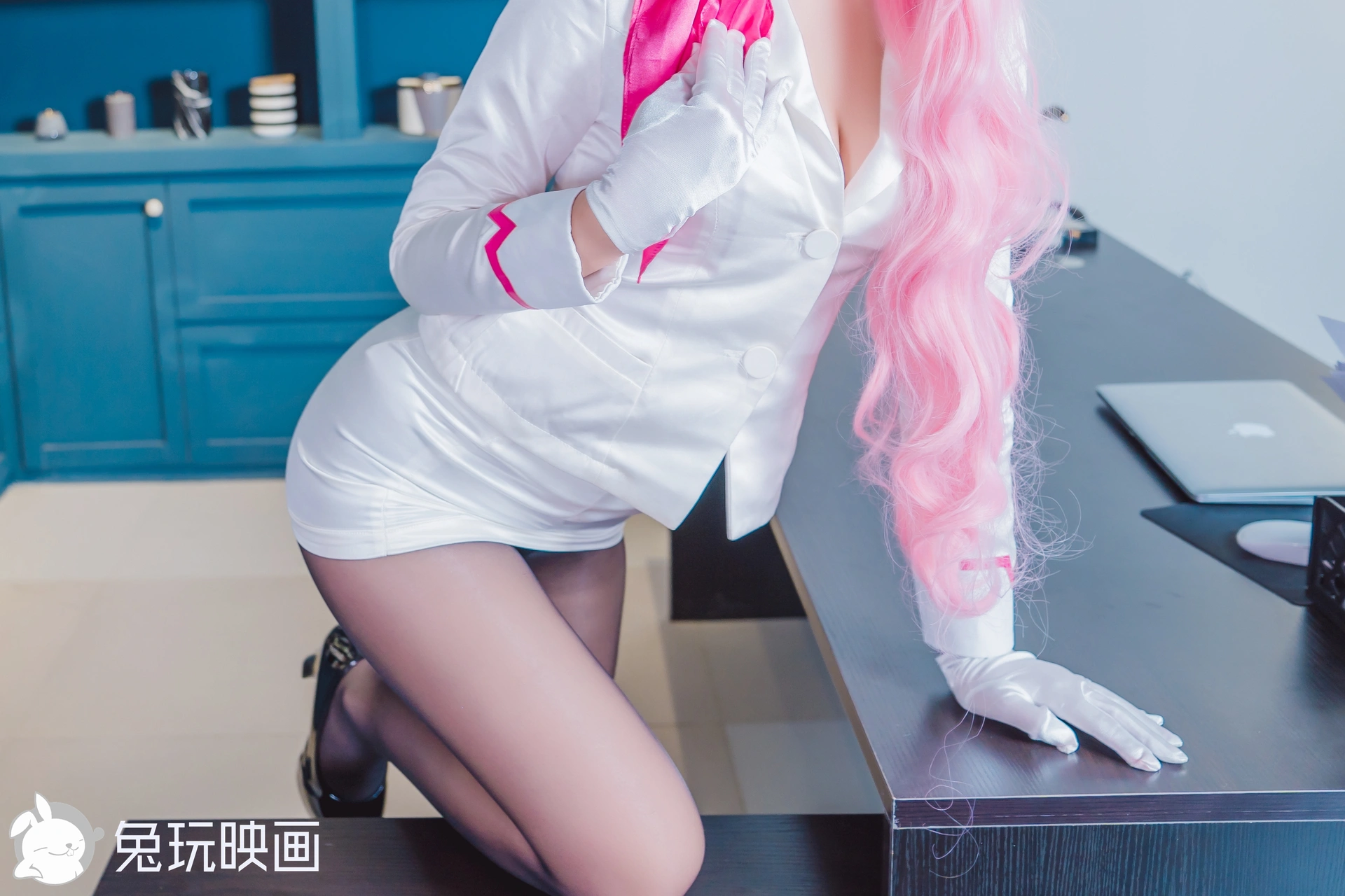 D55.004 秘书狐 [39P-503MB]