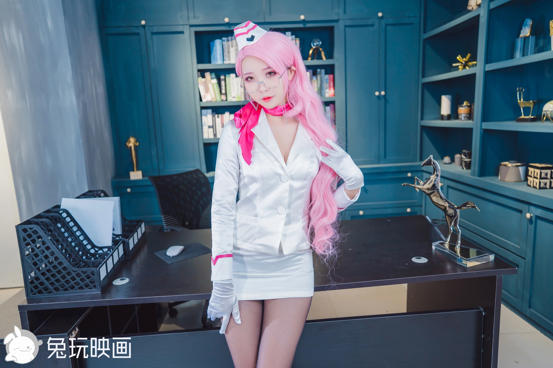 D55.004 秘书狐 [39P-503MB]