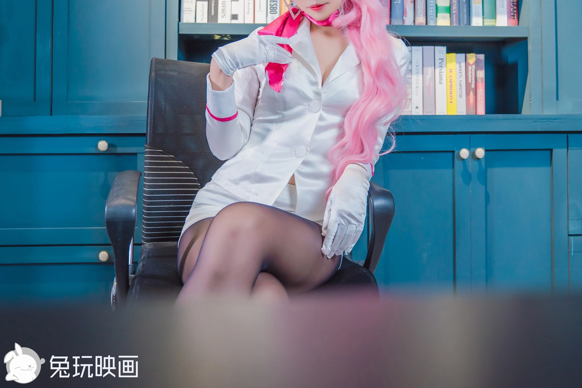 D55.004 秘书狐 [39P-503MB]