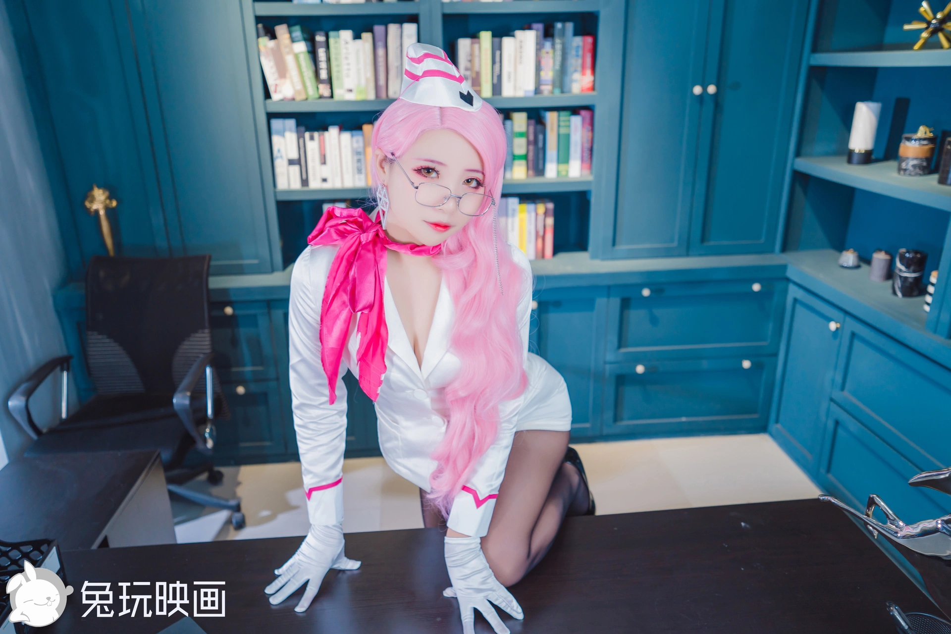 D55.004 秘书狐 [39P-503MB]