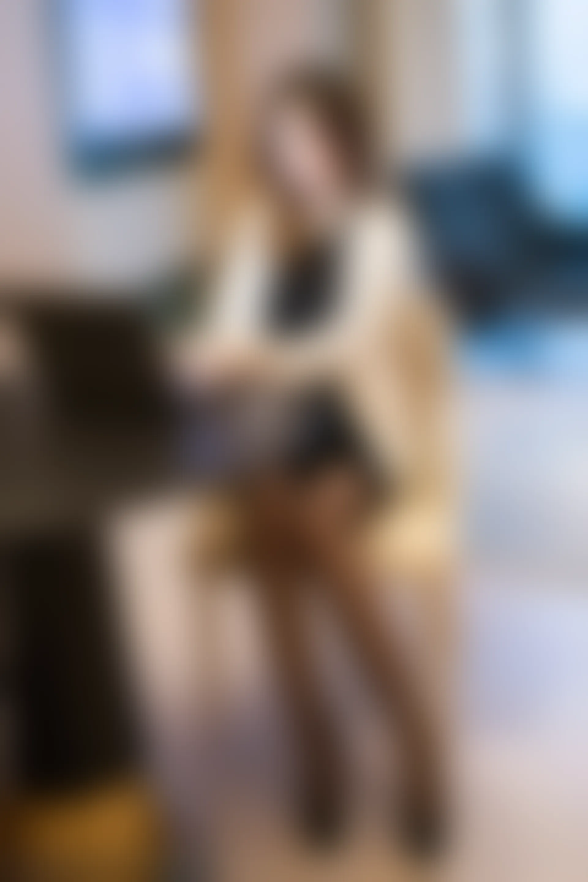 XiuRen秀人网 2021.11.30 No.4285 绮里嘉ula 秘书黑丝[69+1P 613MB]