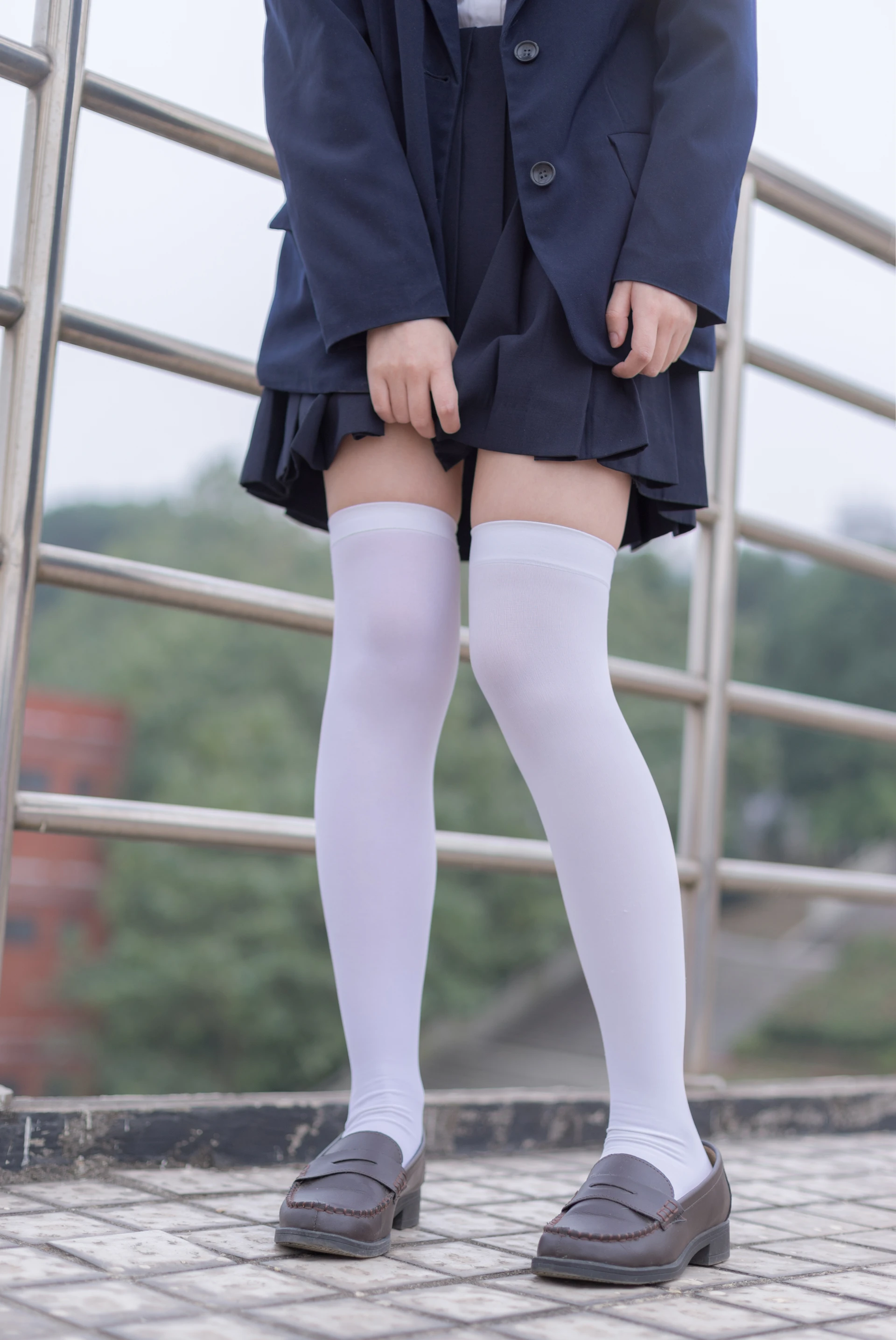 轻兰映画 VOL.004 [48P-447M]可爱, 学生装, 白丝, 美腿, 轻兰映画