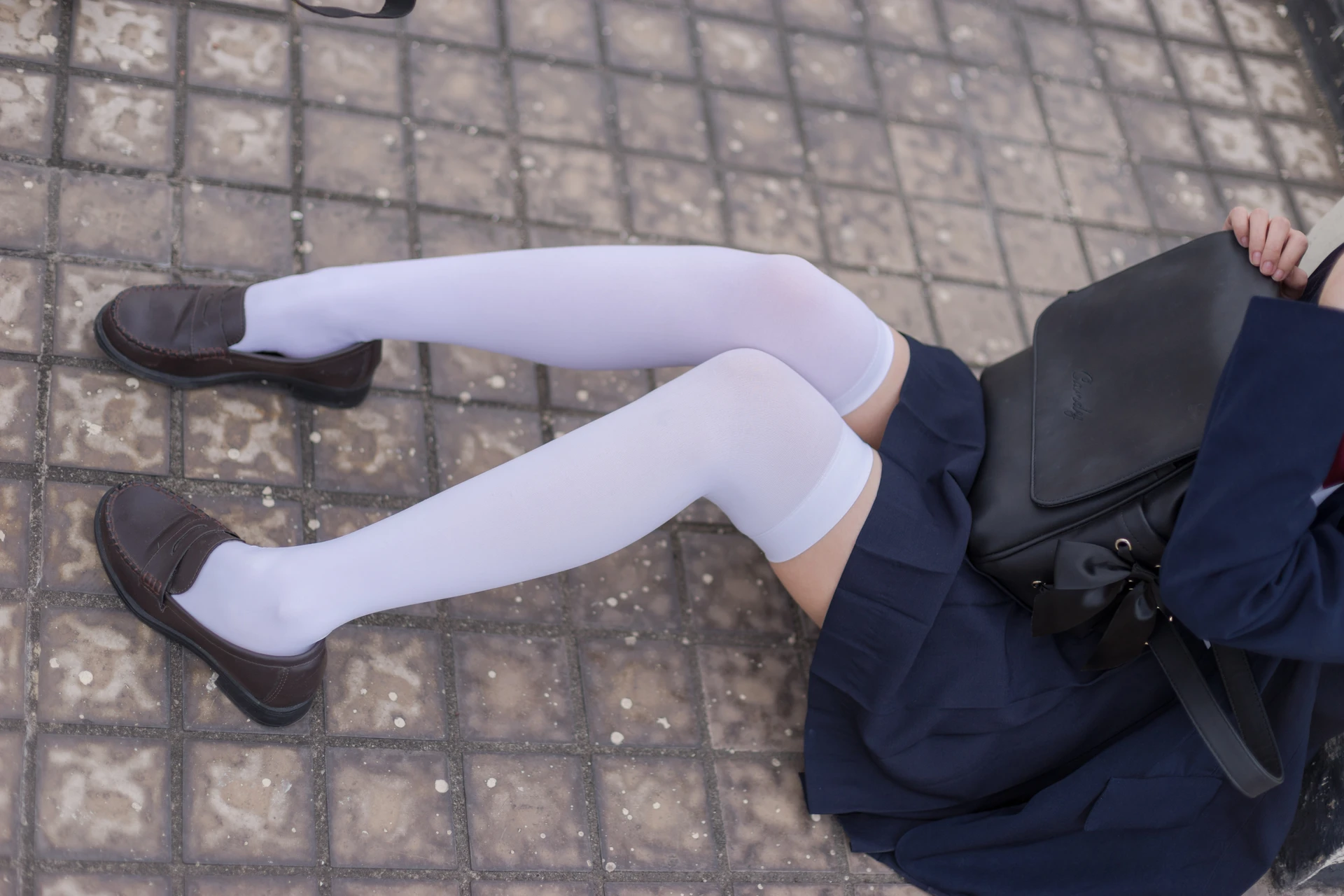 轻兰映画 VOL.004 [48P-447M]可爱, 学生装, 白丝, 美腿, 轻兰映画