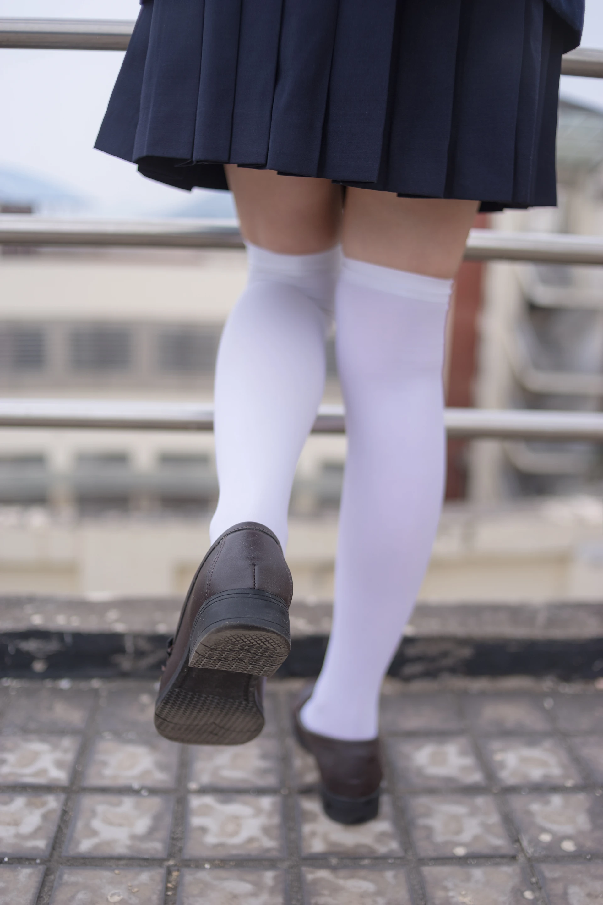 轻兰映画 VOL.004 [48P-447M]可爱, 学生装, 白丝, 美腿, 轻兰映画