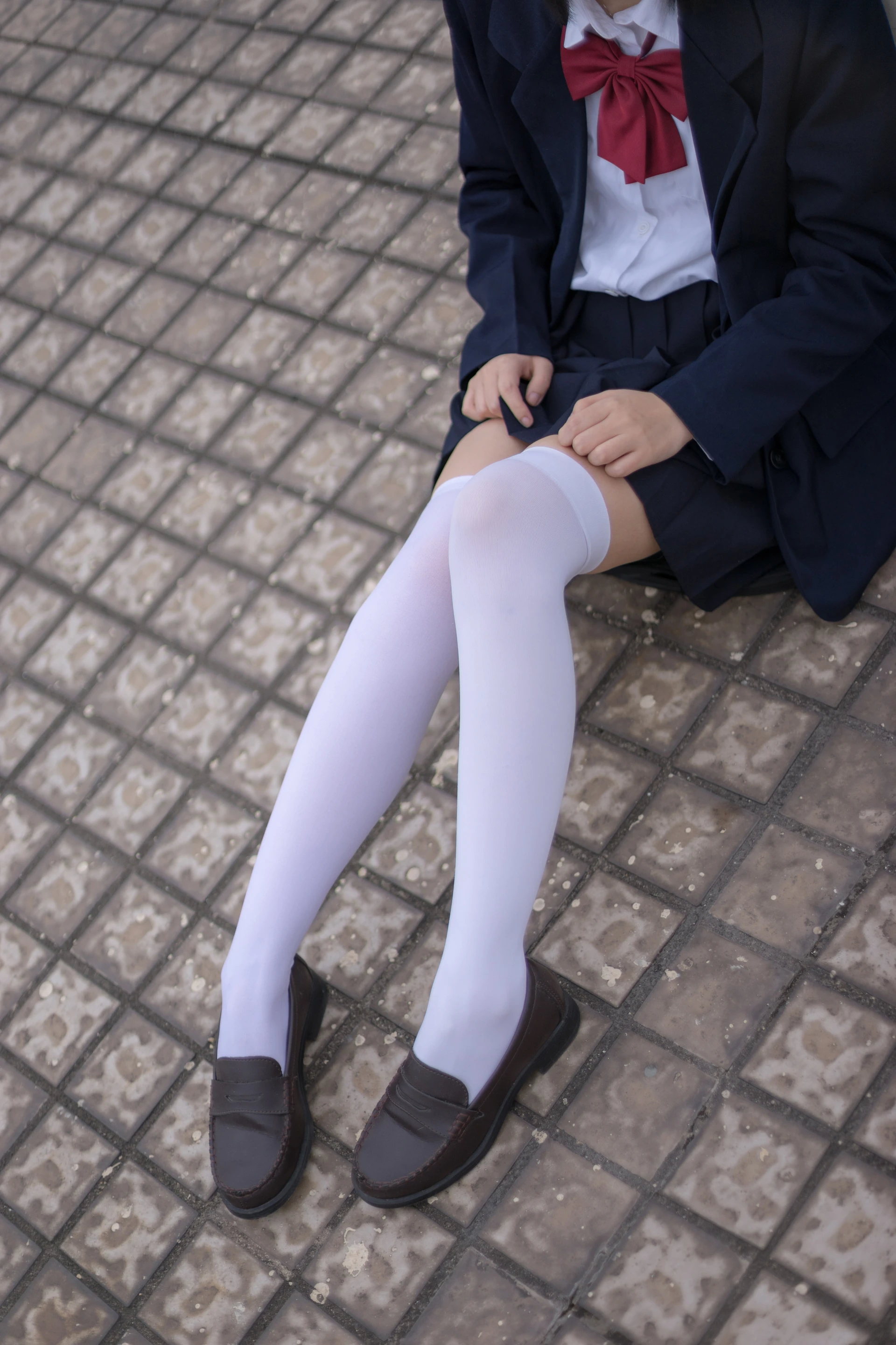 轻兰映画 VOL.004 [48P-447M]可爱, 学生装, 白丝, 美腿, 轻兰映画