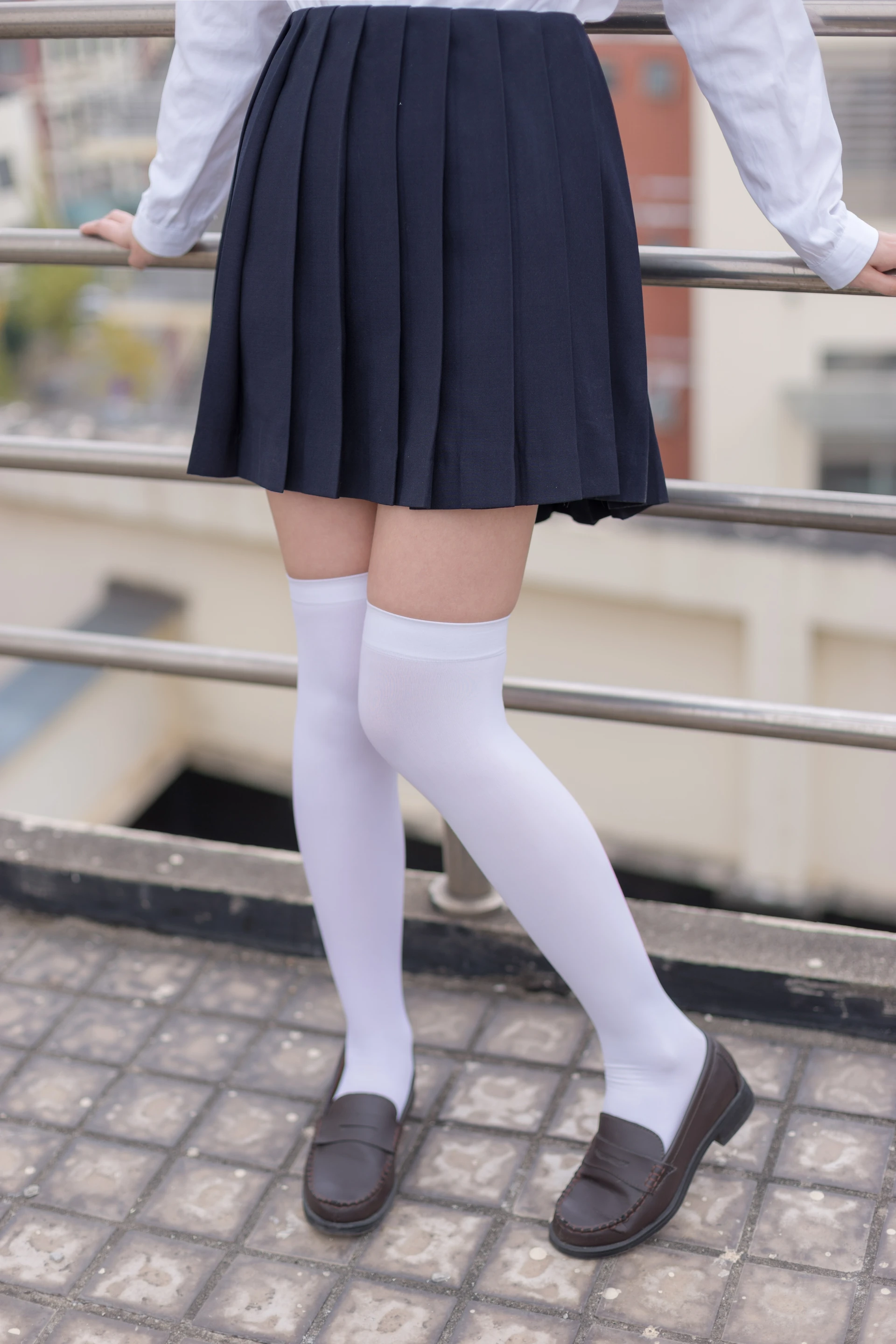 轻兰映画 VOL.004 [48P-447M]可爱, 学生装, 白丝, 美腿, 轻兰映画