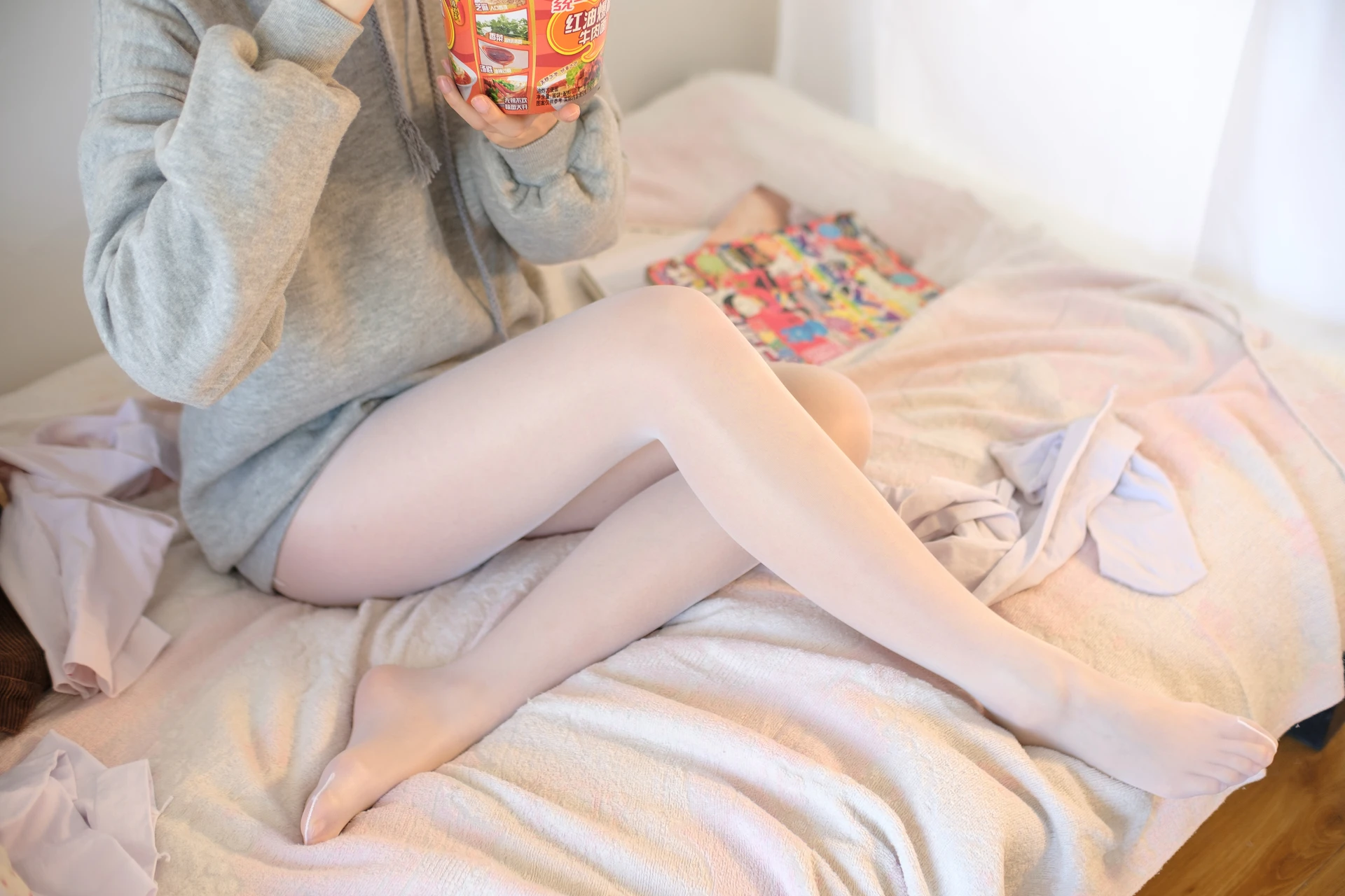 森萝财团 X-003 [149P1V-1.86G]白丝, 美腿