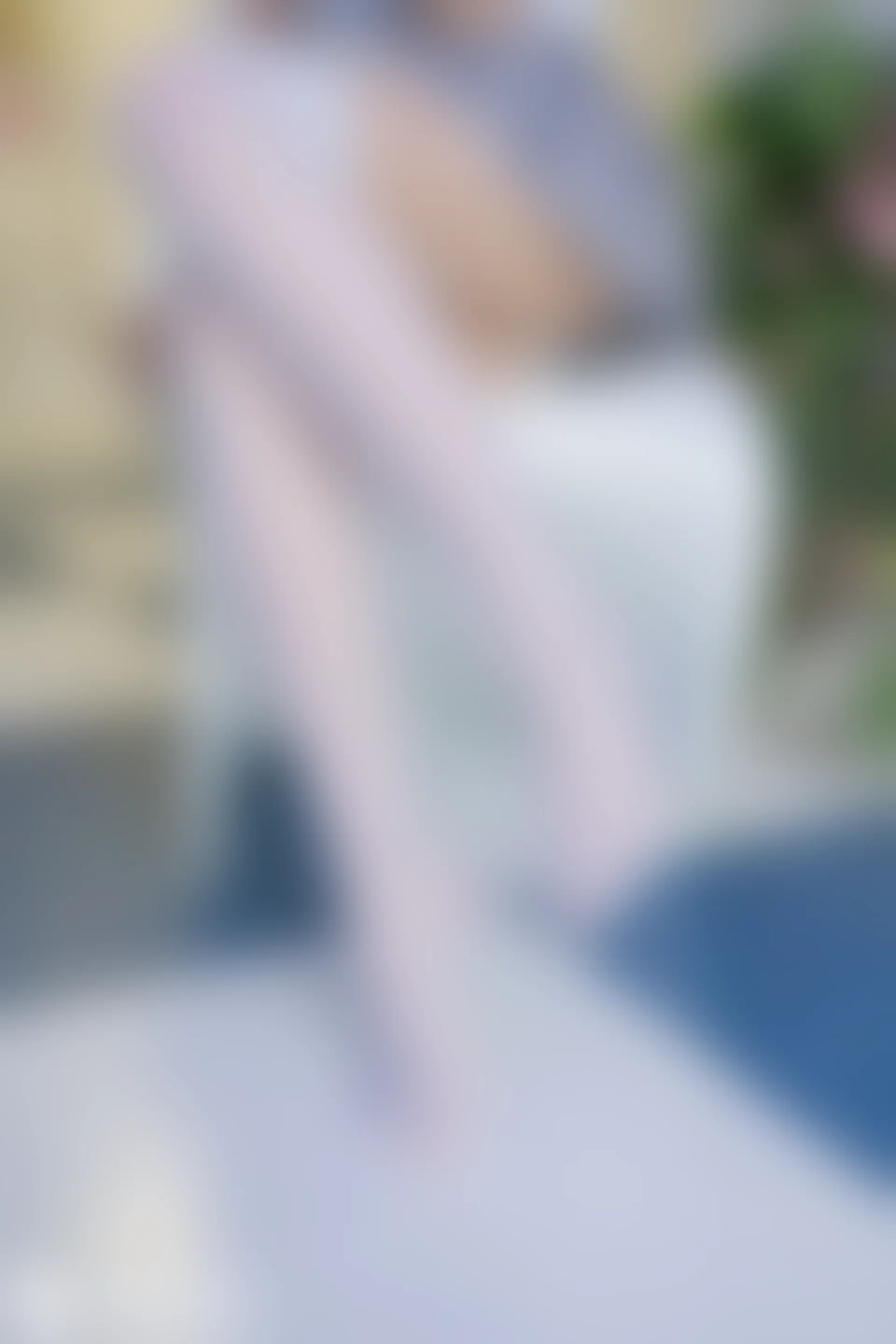C48.005 蕾丝袜制服裙 [40P-94MB]