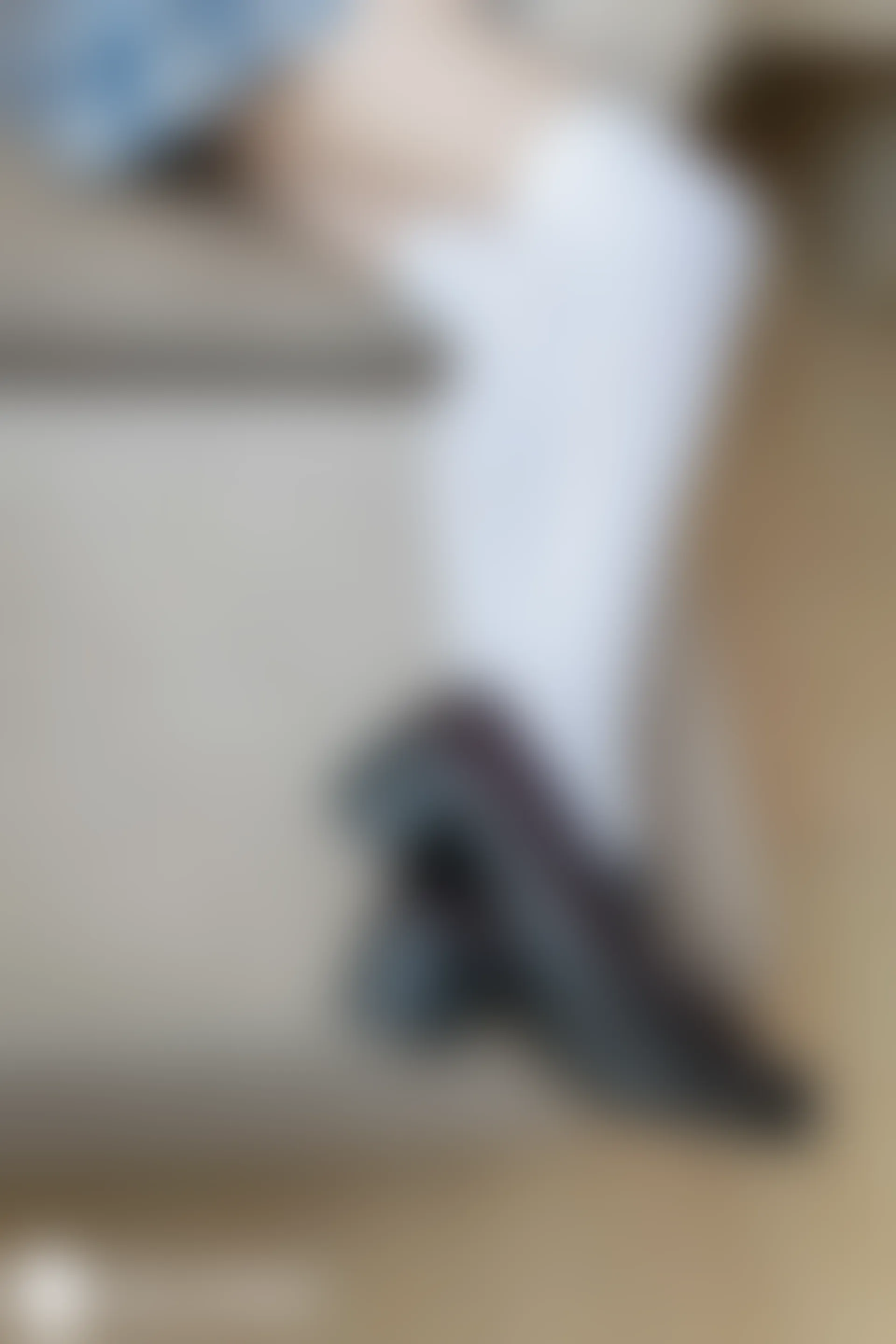 C40.004 腿超细的妹妹 [41P-86MB]