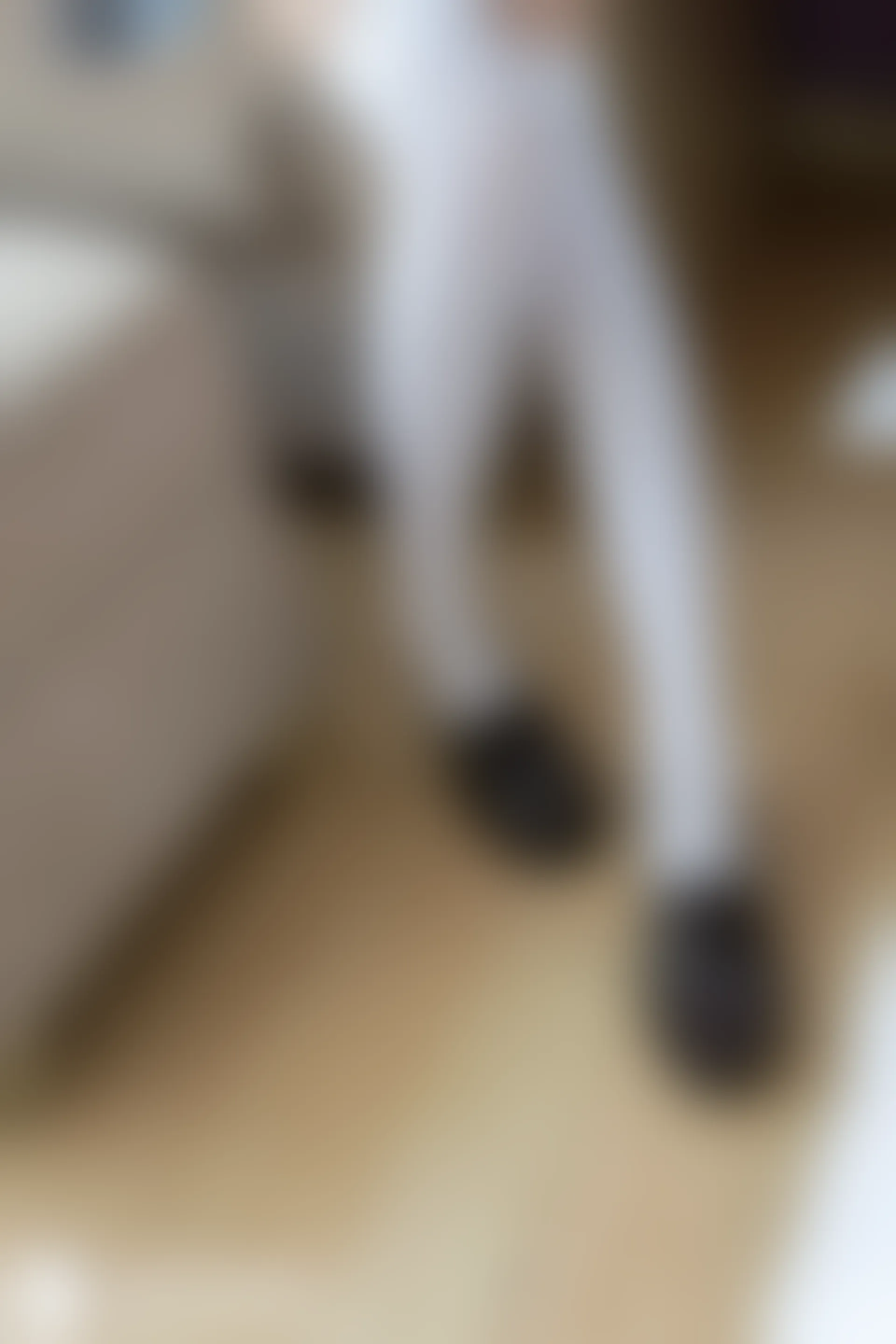 C40.004 腿超细的妹妹 [41P-86MB]