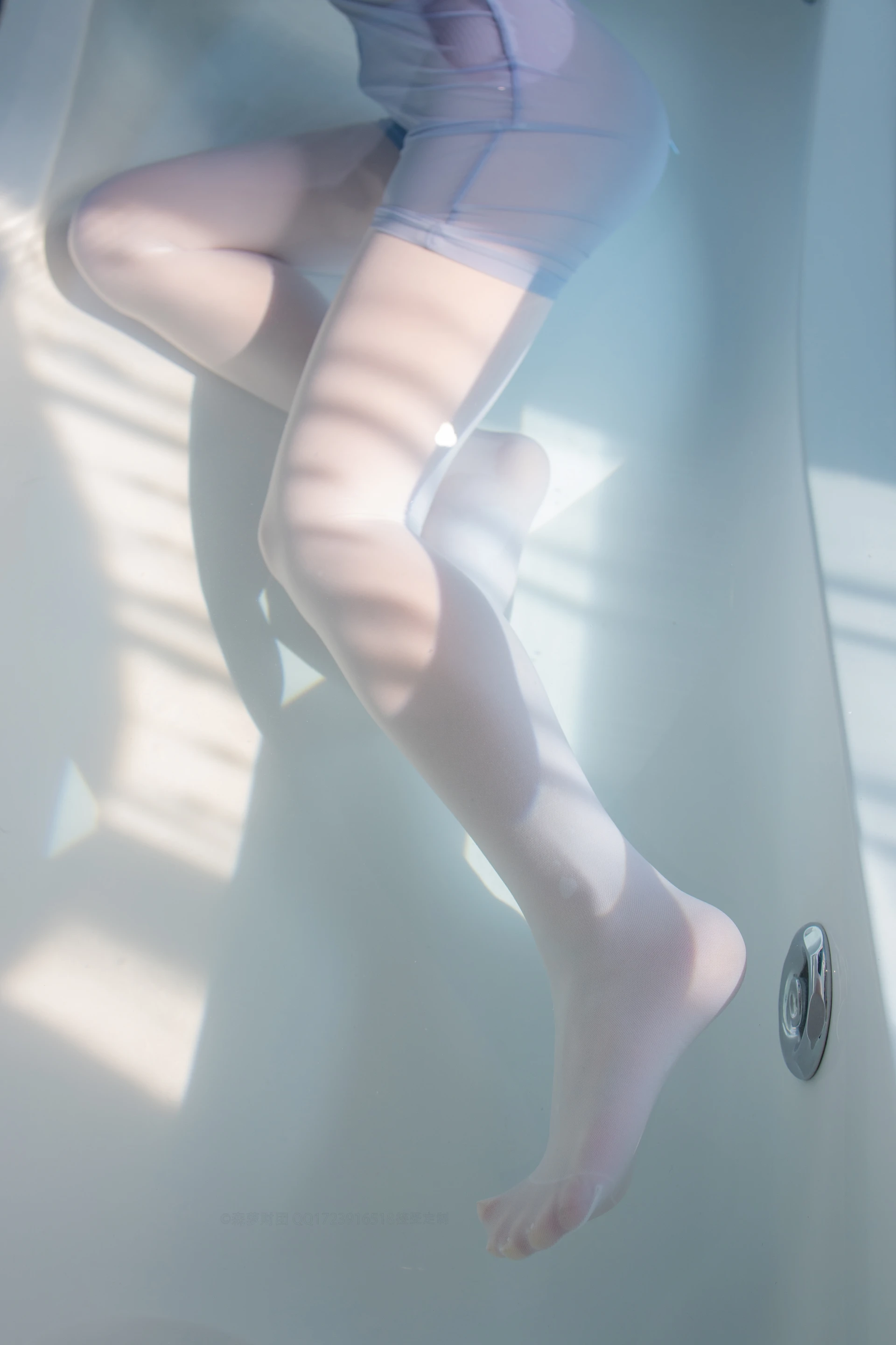 森萝财团 X-049-R16 [165P1V-3.2G]森萝财团, 白丝, 美腿