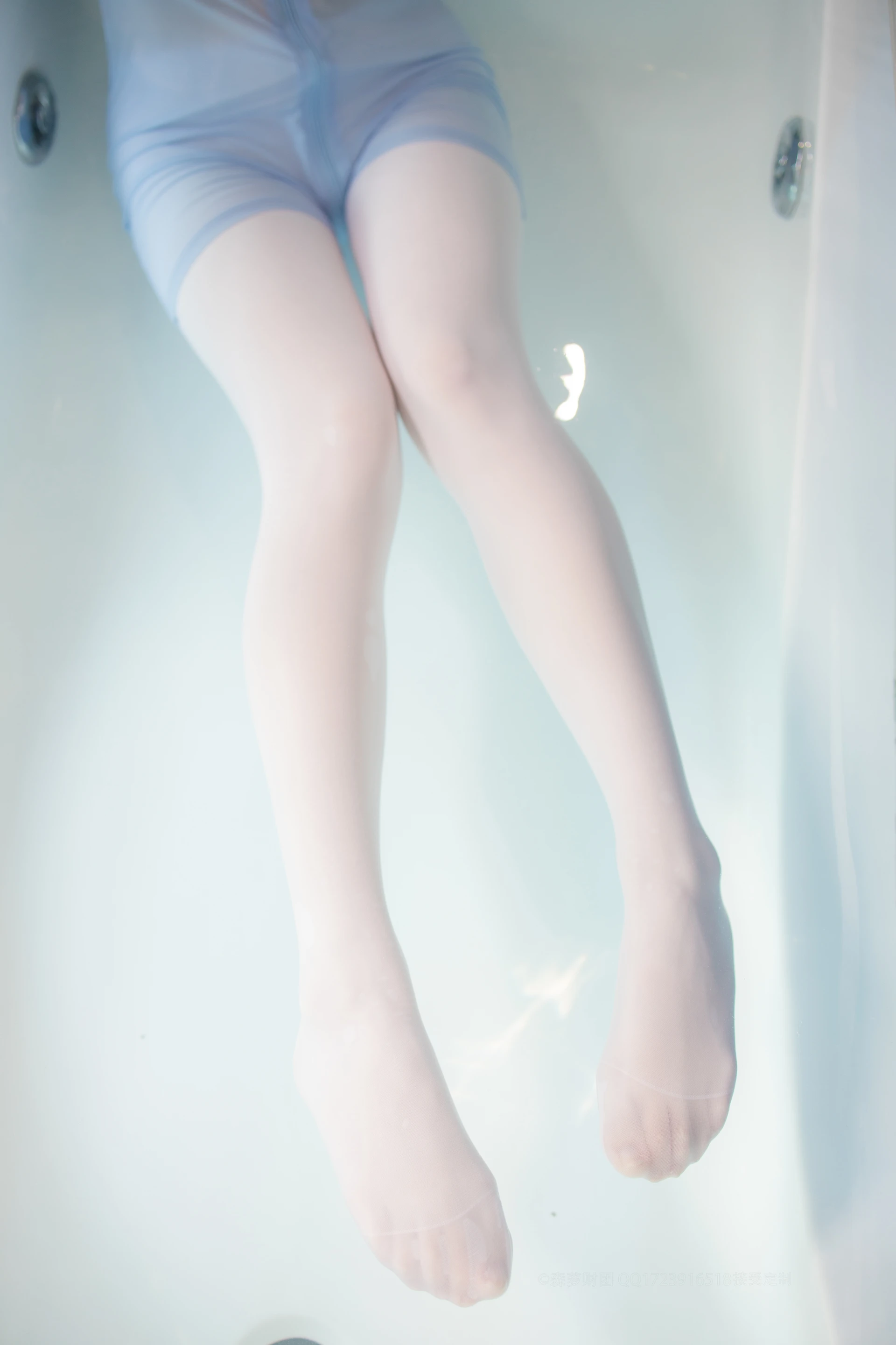 森萝财团 X-049-R16 [165P1V-3.2G]森萝财团, 白丝, 美腿