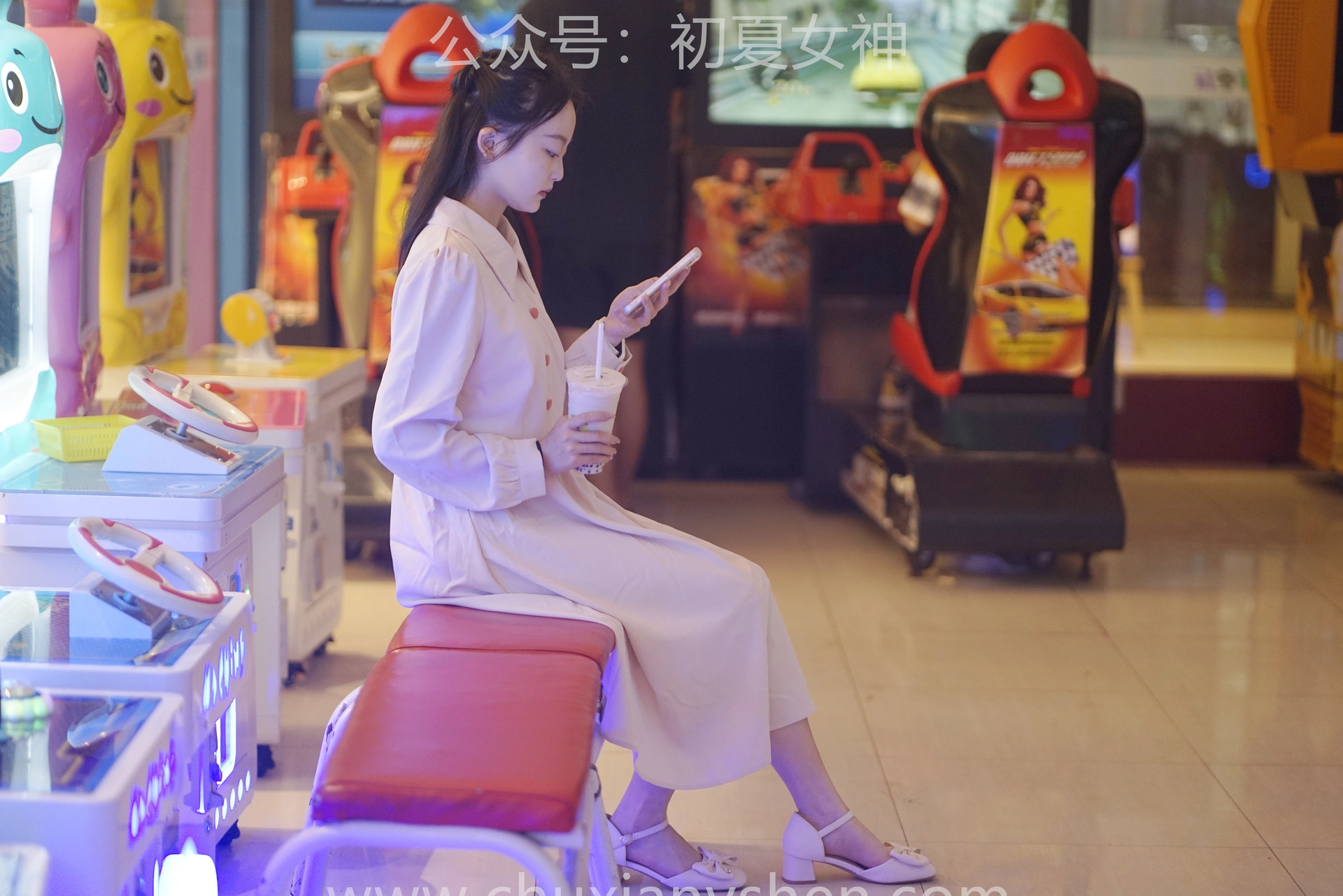 初夏女神 NO.077 双双 偶遇学姐 周末逛商场[120P+1V／6.90GB]