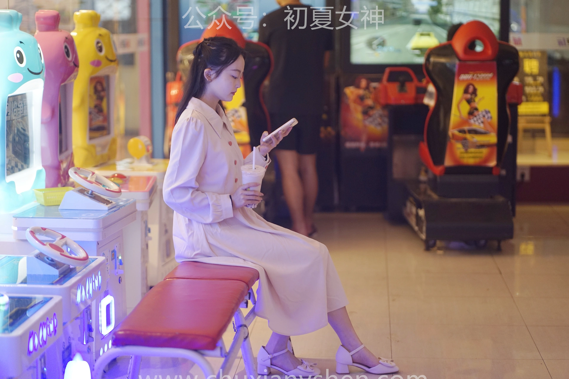 初夏女神 NO.077 双双 偶遇学姐 周末逛商场[120P+1V／6.90GB]