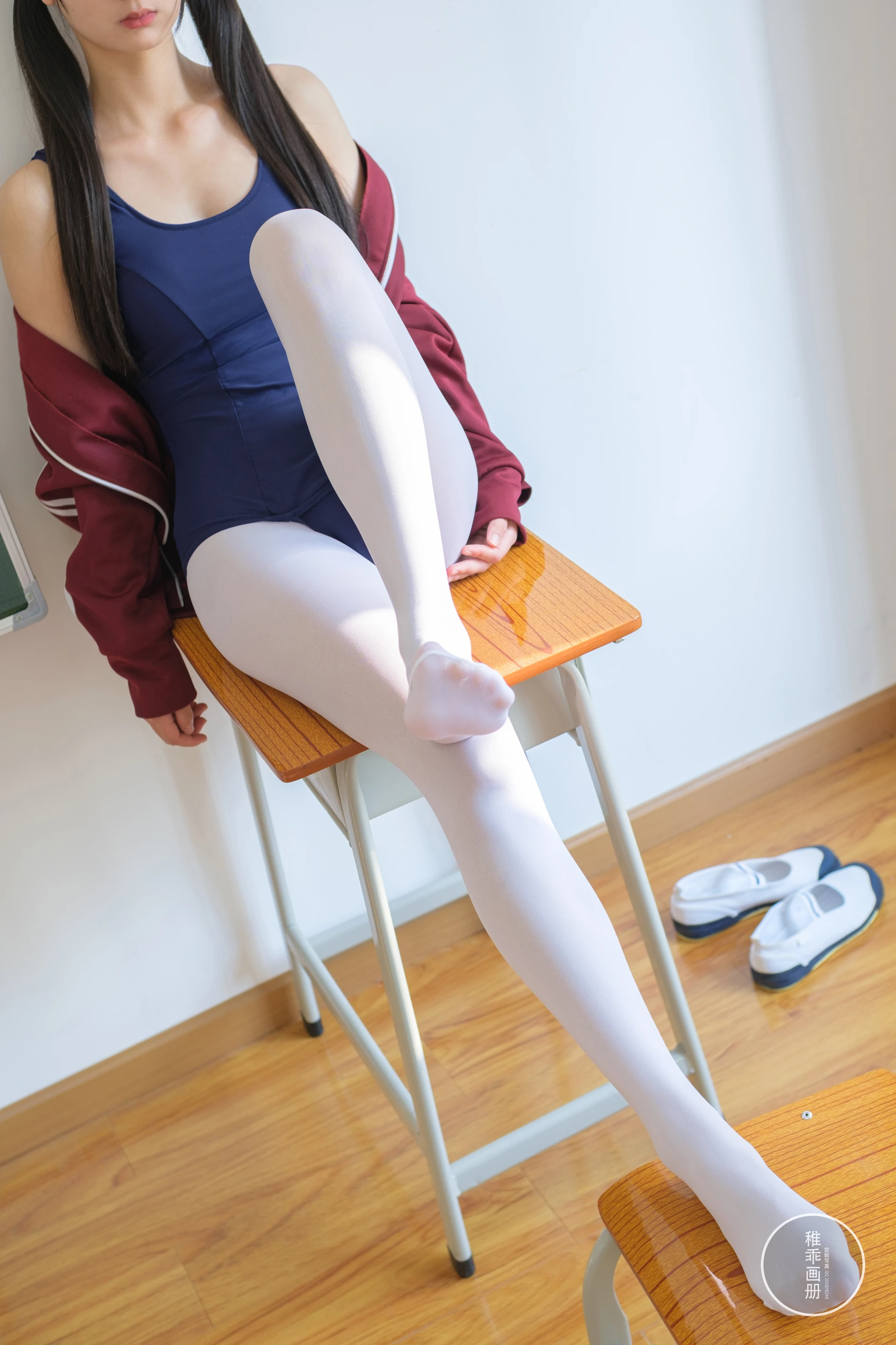 稚乖画册 赤西夜夜《死裤水》白丝双马尾 [88P1V-2.42GB]双马尾, 死裤水, 白丝, 稚乖画册, 美腿, 美足, 赤西夜夜