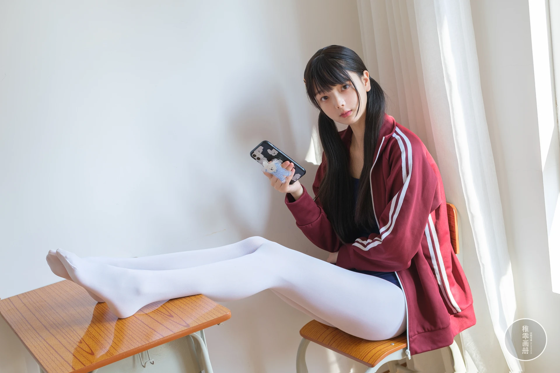 稚乖画册 赤西夜夜《死裤水》白丝双马尾 [88P1V-2.42GB]双马尾, 死裤水, 白丝, 稚乖画册, 美腿, 美足, 赤西夜夜