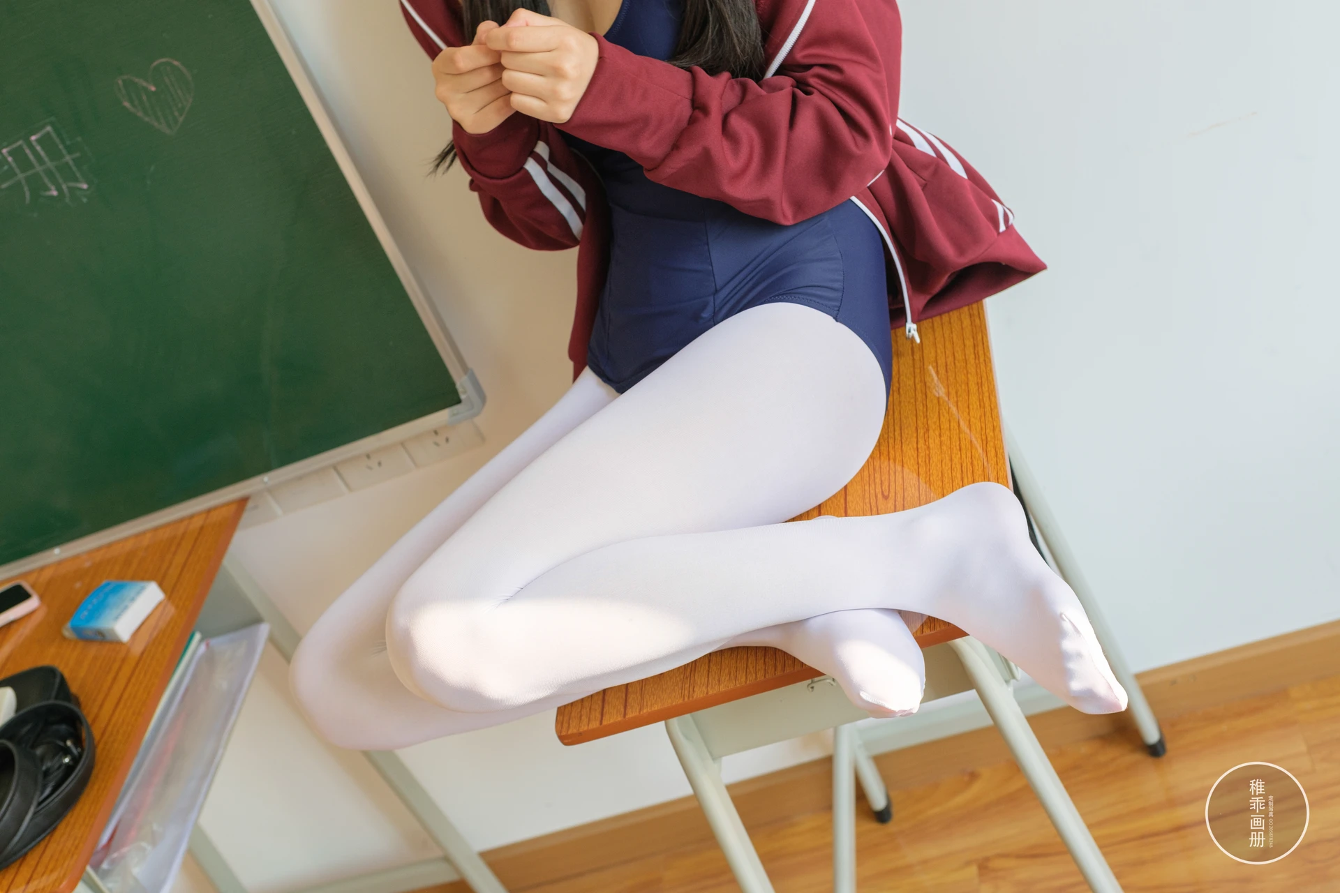 稚乖画册 赤西夜夜《死裤水》白丝双马尾 [88P1V-2.42GB]双马尾, 死裤水, 白丝, 稚乖画册, 美腿, 美足, 赤西夜夜