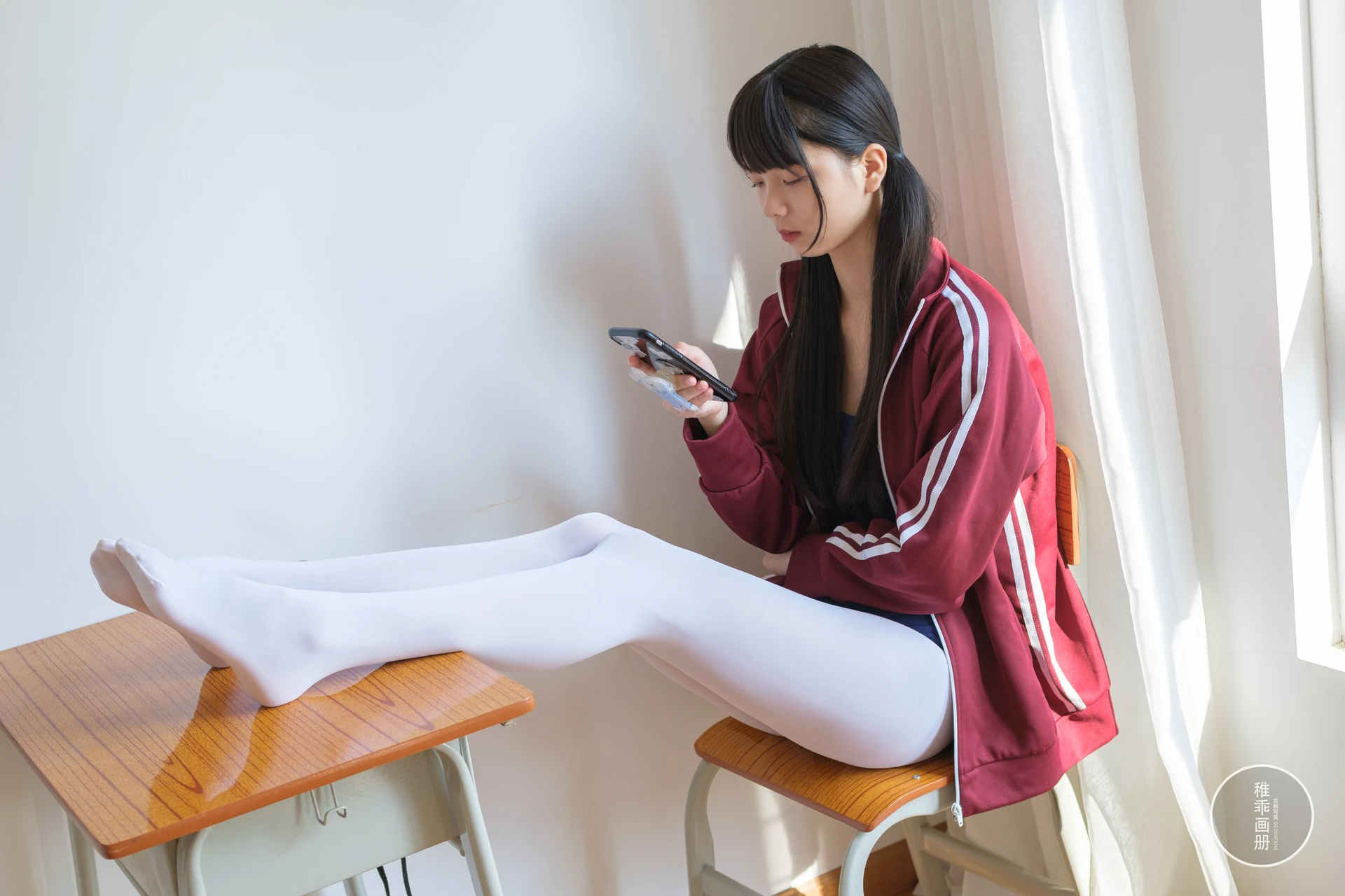 稚乖画册 赤西夜夜《死裤水》白丝双马尾 [88P1V-2.42GB]双马尾, 死裤水, 白丝, 稚乖画册, 美腿, 美足, 赤西夜夜