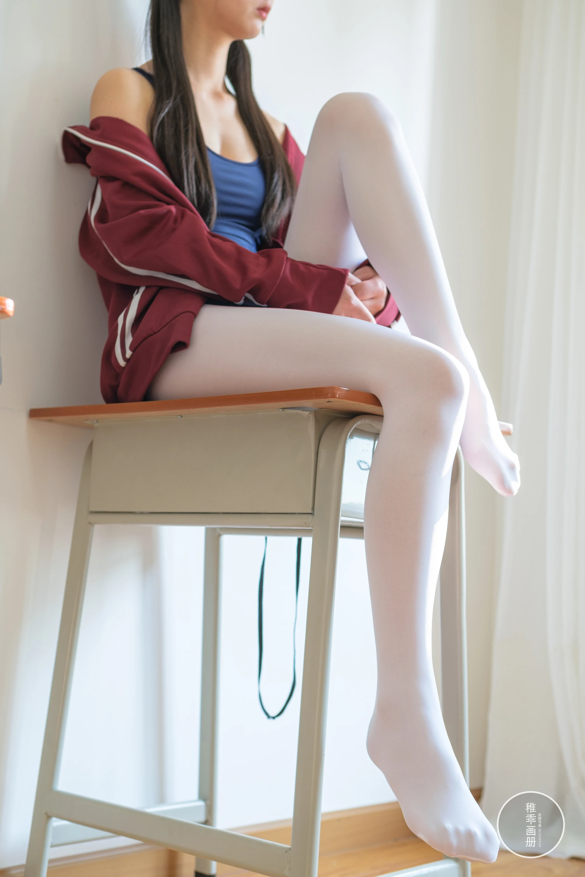 稚乖画册 赤西夜夜《死裤水》白丝双马尾 [88P1V-2.42GB]双马尾, 死裤水, 白丝, 稚乖画册, 美腿, 美足, 赤西夜夜