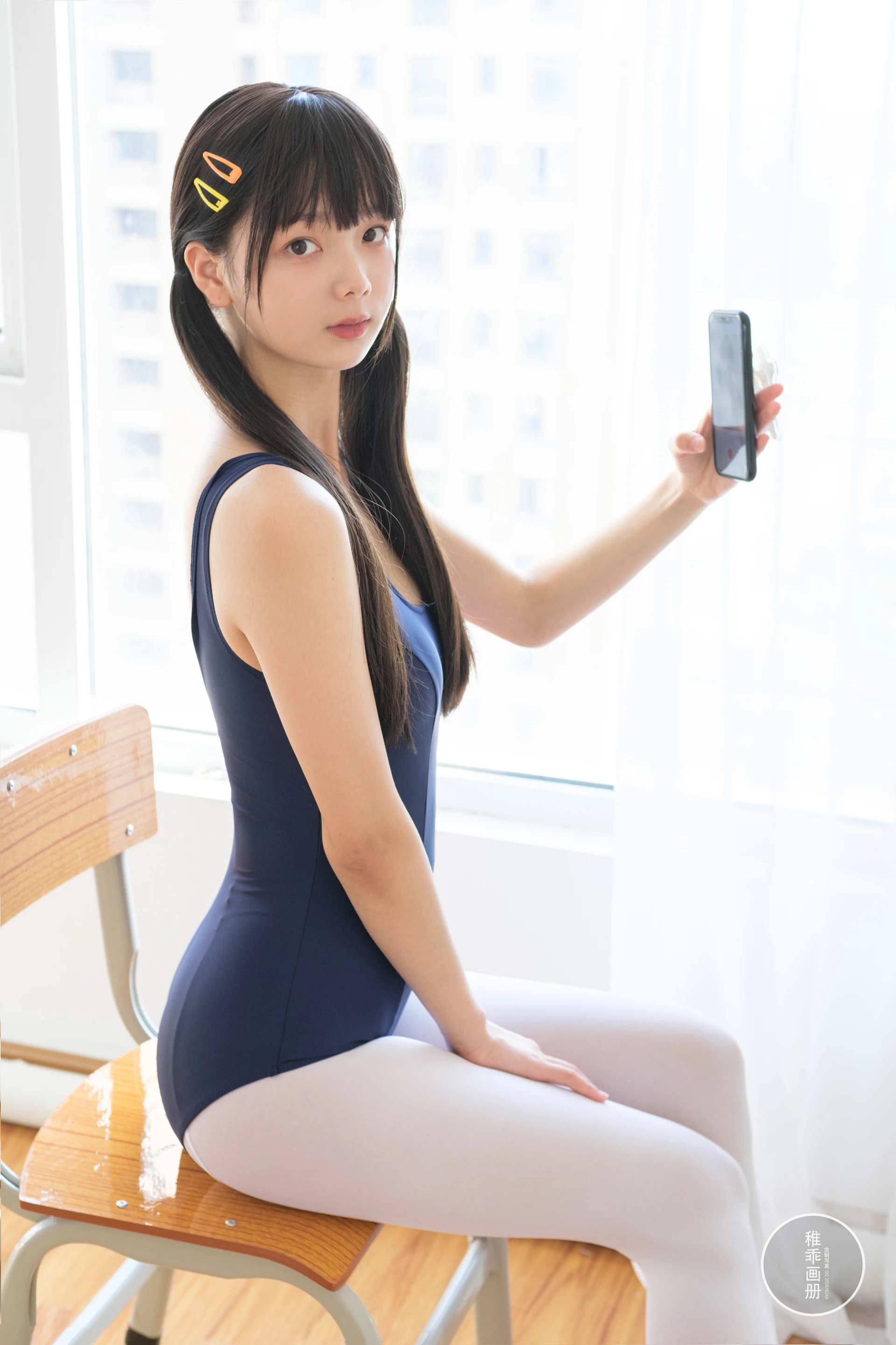 稚乖画册 赤西夜夜《死裤水》白丝双马尾 [88P1V-2.42GB]双马尾, 死裤水, 白丝, 稚乖画册, 美腿, 美足, 赤西夜夜