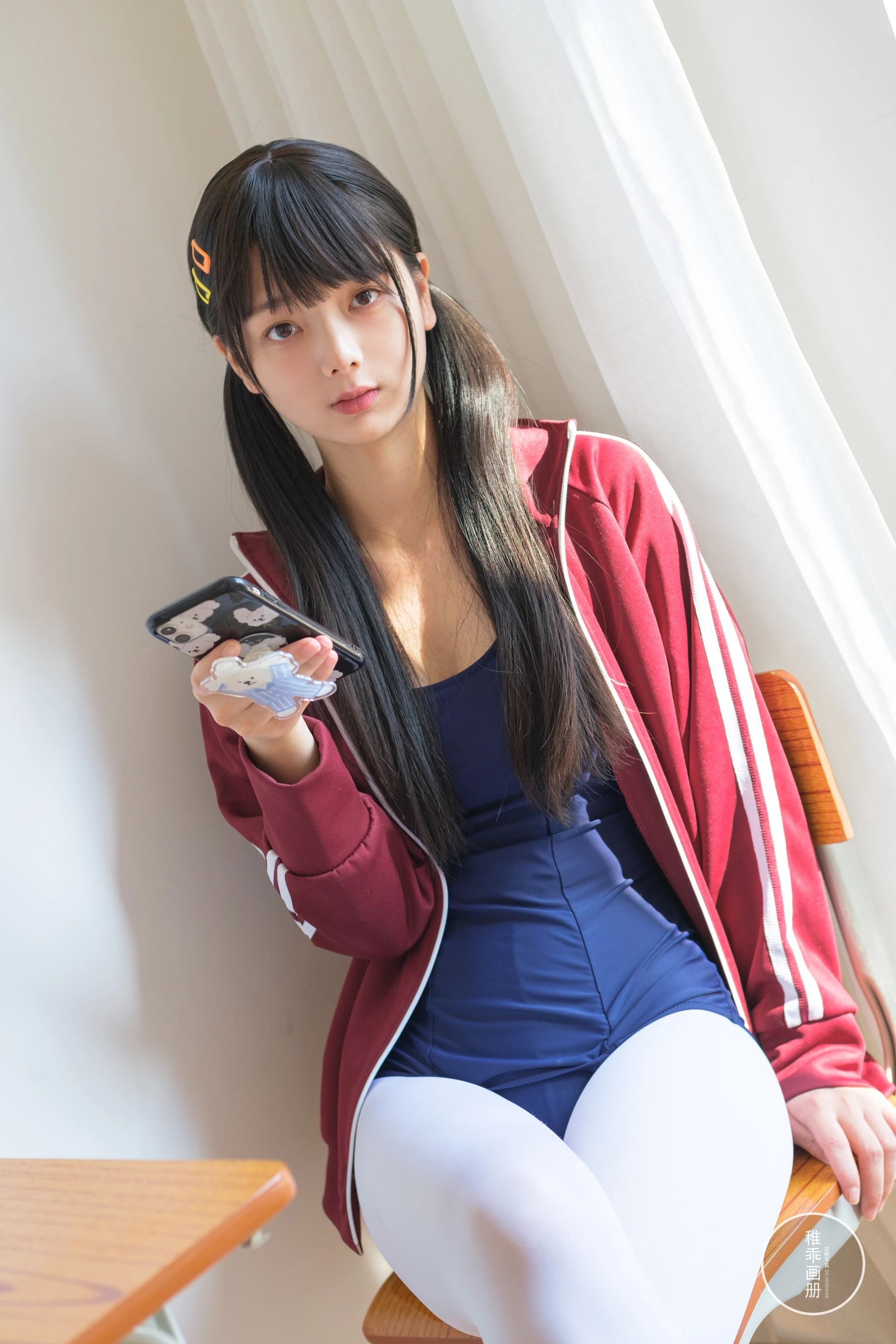 稚乖画册 赤西夜夜《死裤水》白丝双马尾 [88P1V-2.42GB]双马尾, 死裤水, 白丝, 稚乖画册, 美腿, 美足, 赤西夜夜