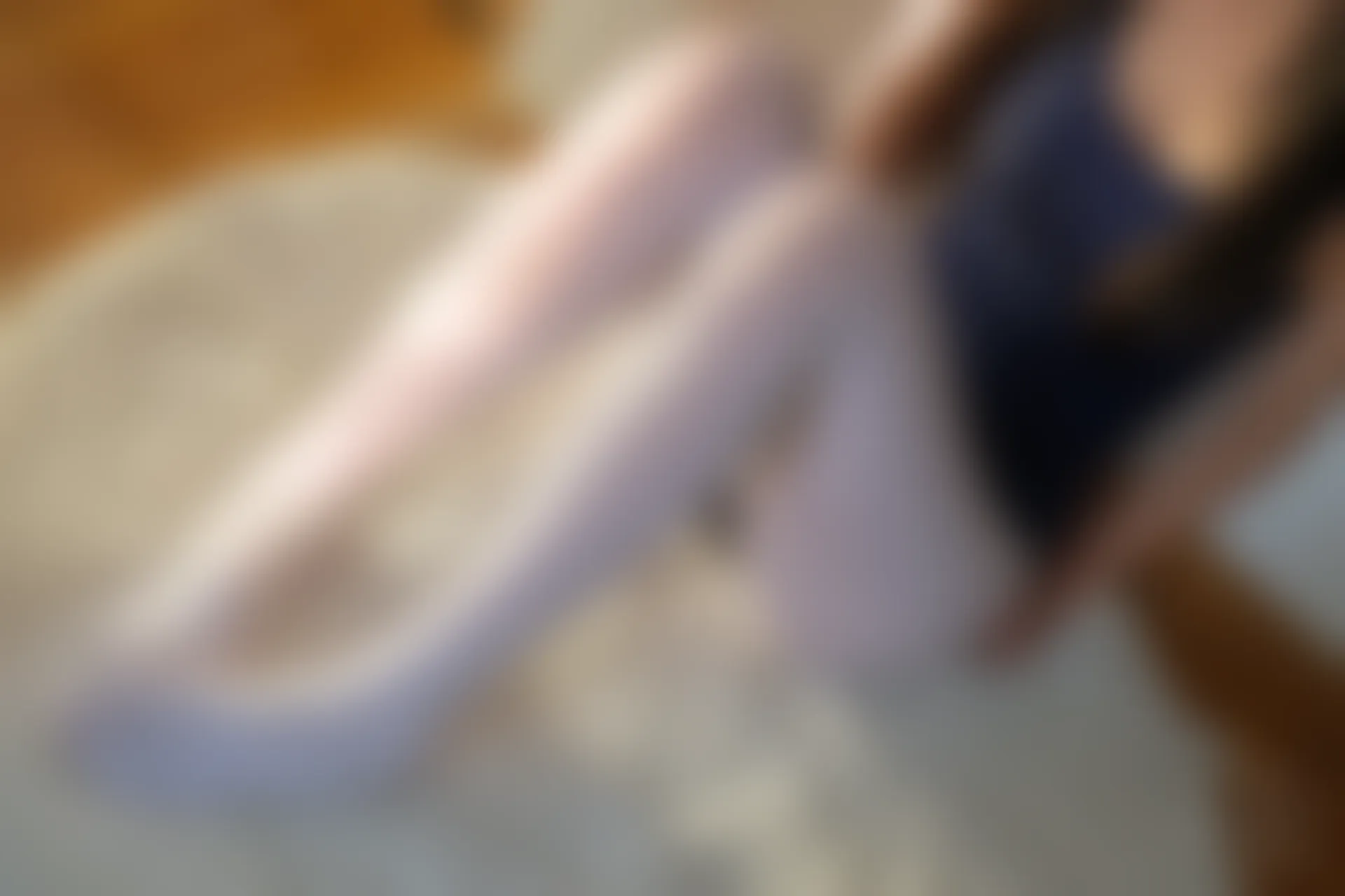 稚乖画册 赤西夜夜《死裤水》白丝双马尾 [88P1V-2.42GB]双马尾, 死裤水, 白丝, 稚乖画册, 美腿, 美足, 赤西夜夜