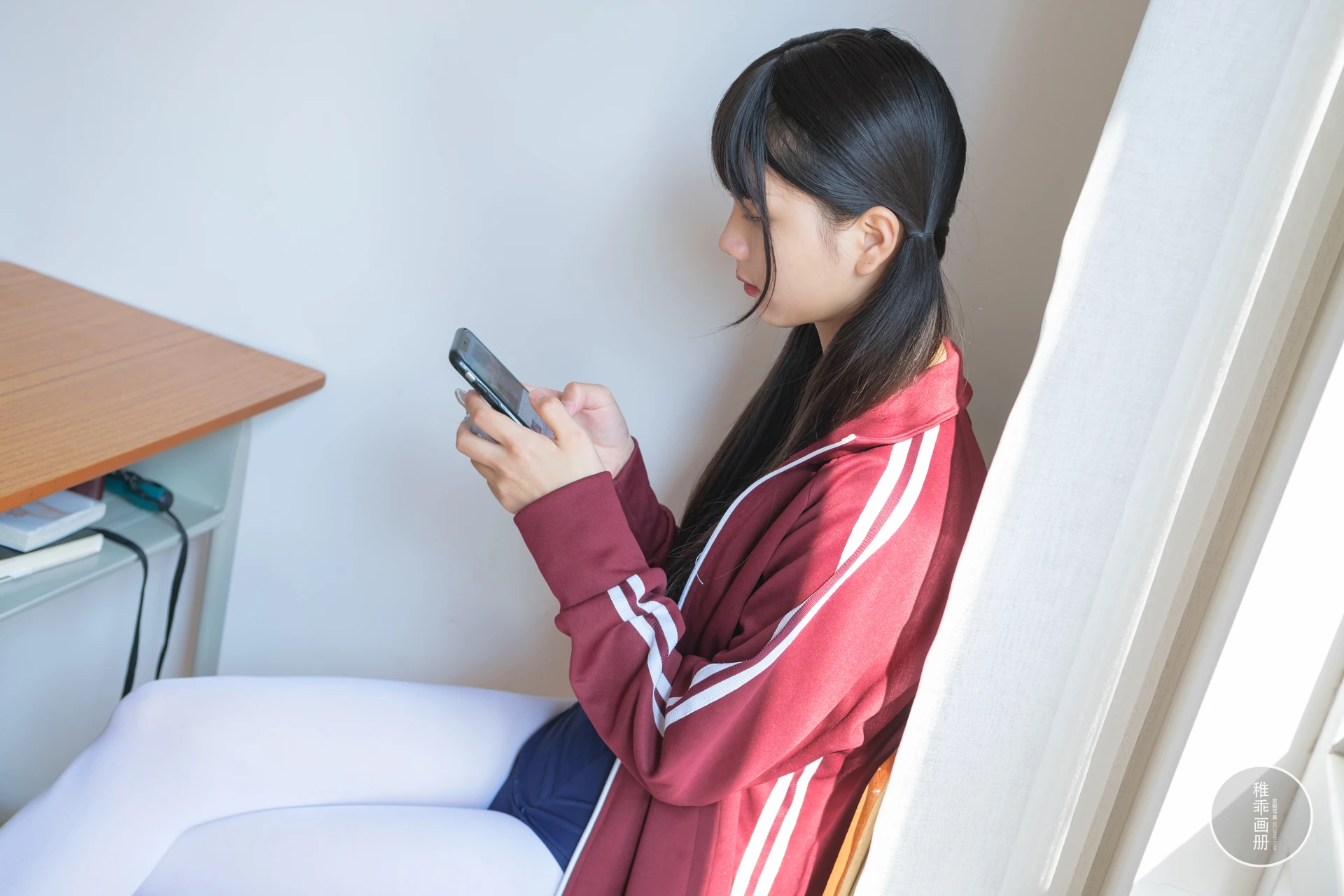 稚乖画册 赤西夜夜《死裤水》白丝双马尾 [88P1V-2.42GB]双马尾, 死裤水, 白丝, 稚乖画册, 美腿, 美足, 赤西夜夜