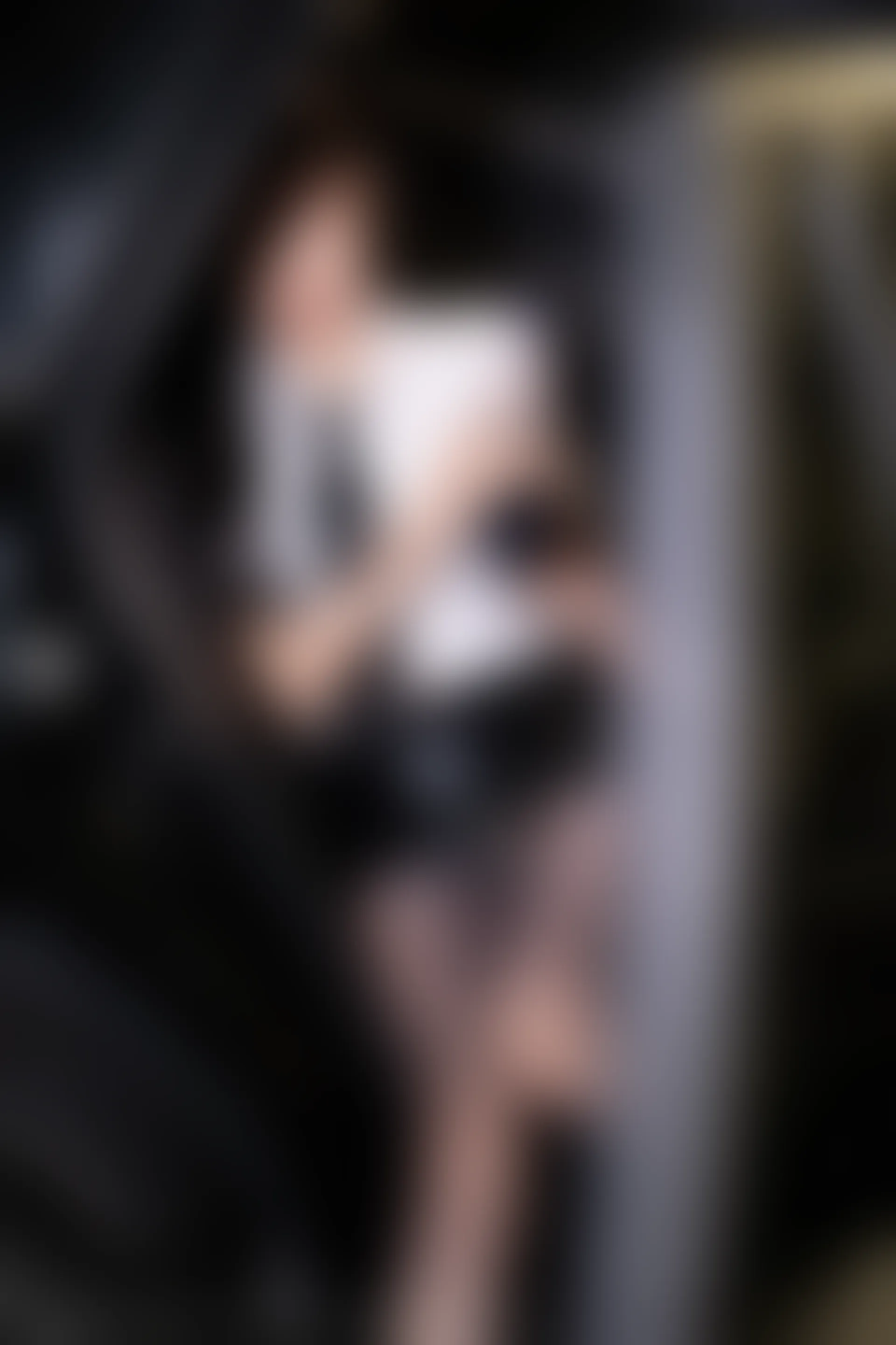 XiuRen秀人网 2022.04.15 No.4879 王馨瑶yanni 黑丝美腿 [77+1P614M]