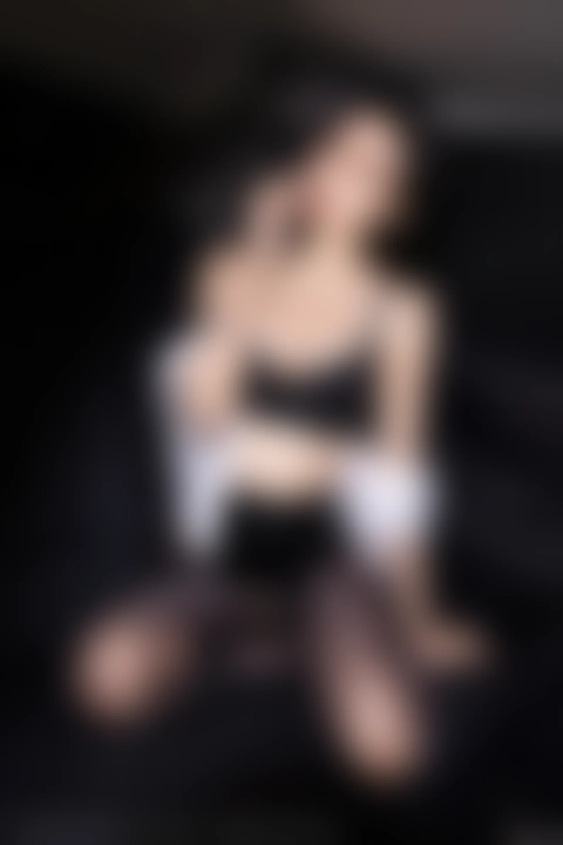 XiuRen秀人网 2022.04.15 No.4879 王馨瑶yanni 黑丝美腿 [77+1P614M]