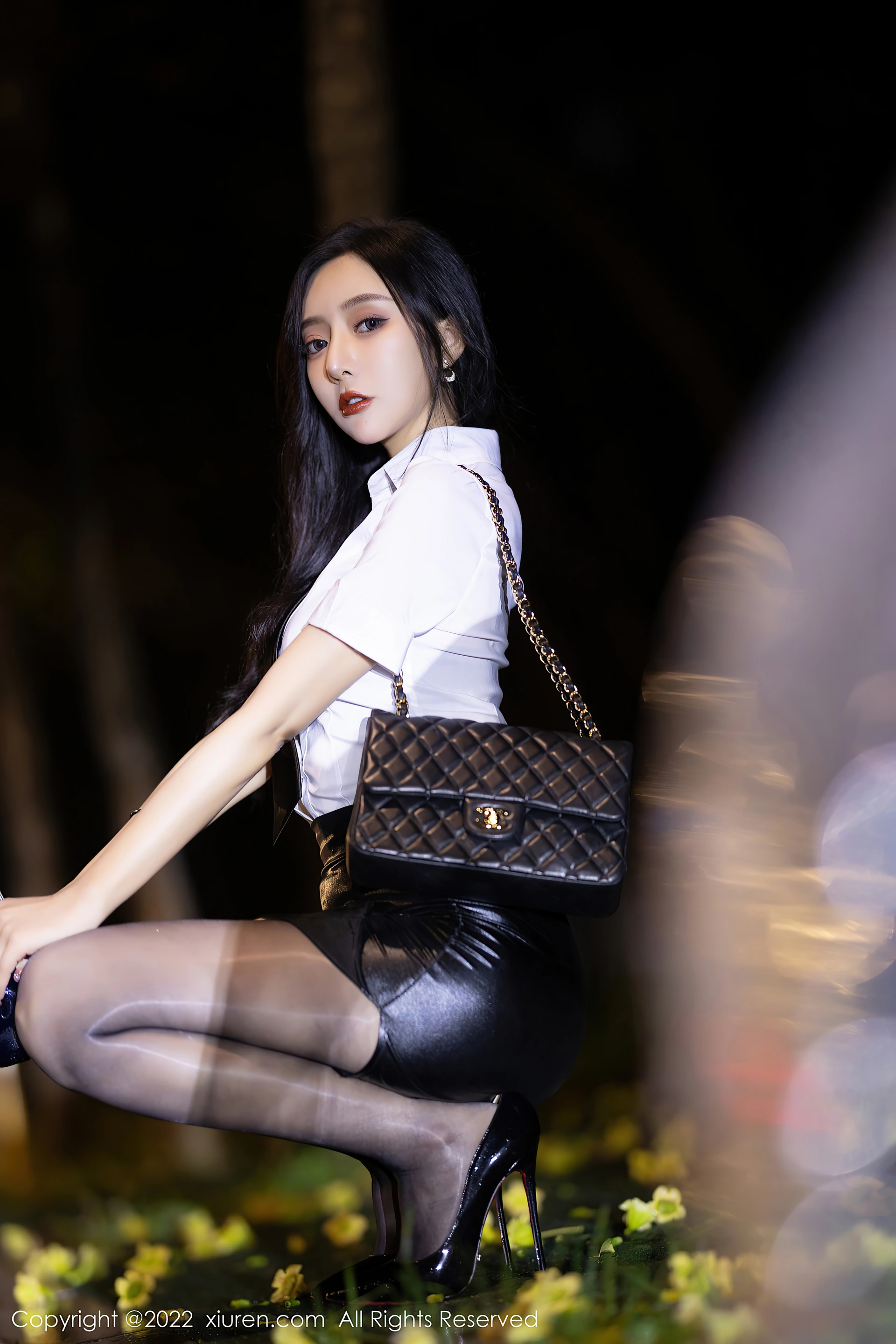 XiuRen秀人网 2022.04.15 No.4879 王馨瑶yanni 黑丝美腿 [77+1P614M]