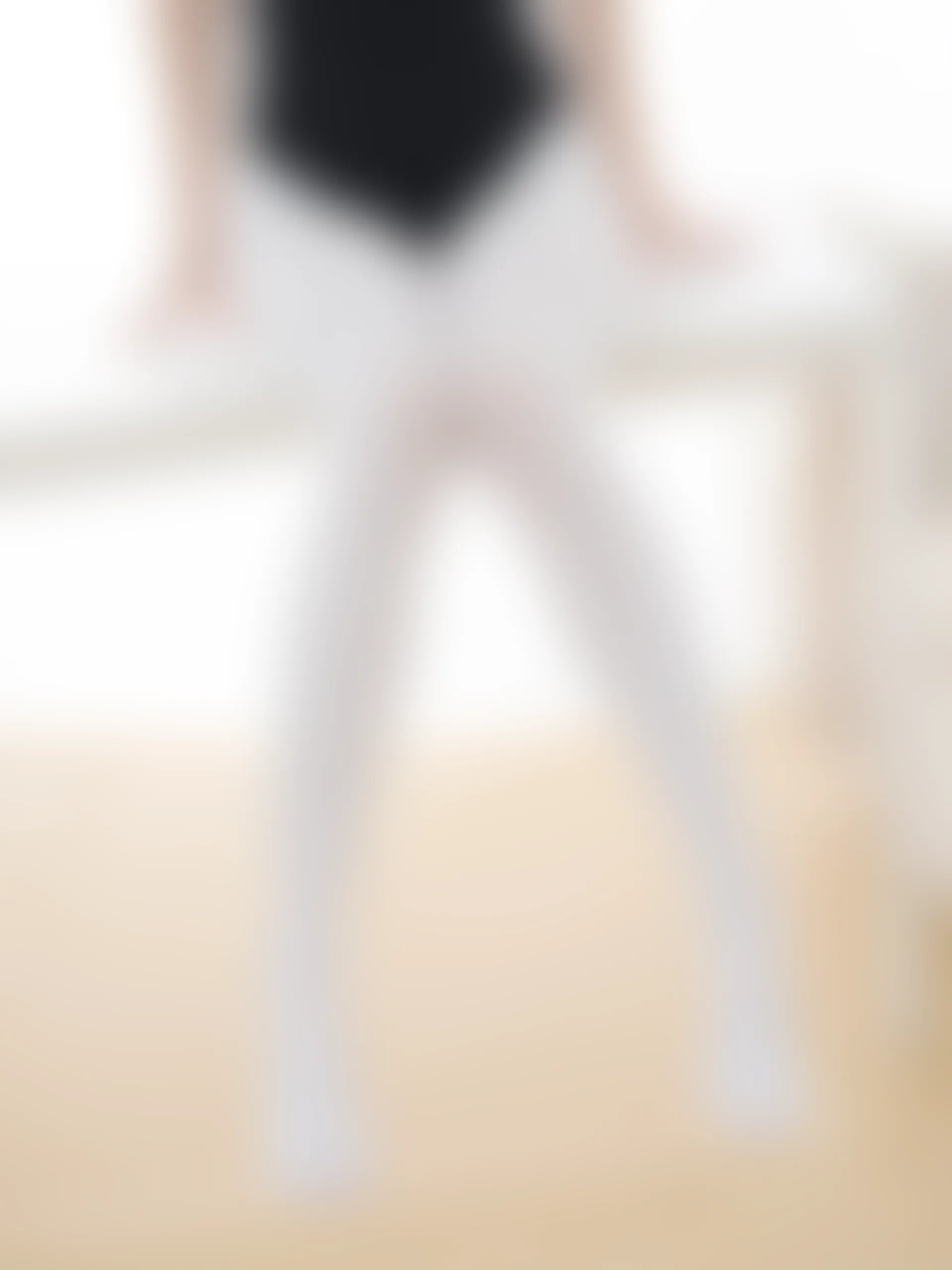 紧急企划 VOL.019 [85P-310MB] 一只喵喵梓 体操服白丝双马尾一只喵喵梓, 体操, 双马尾, 白丝, 紧急企划, 美腿, 美足