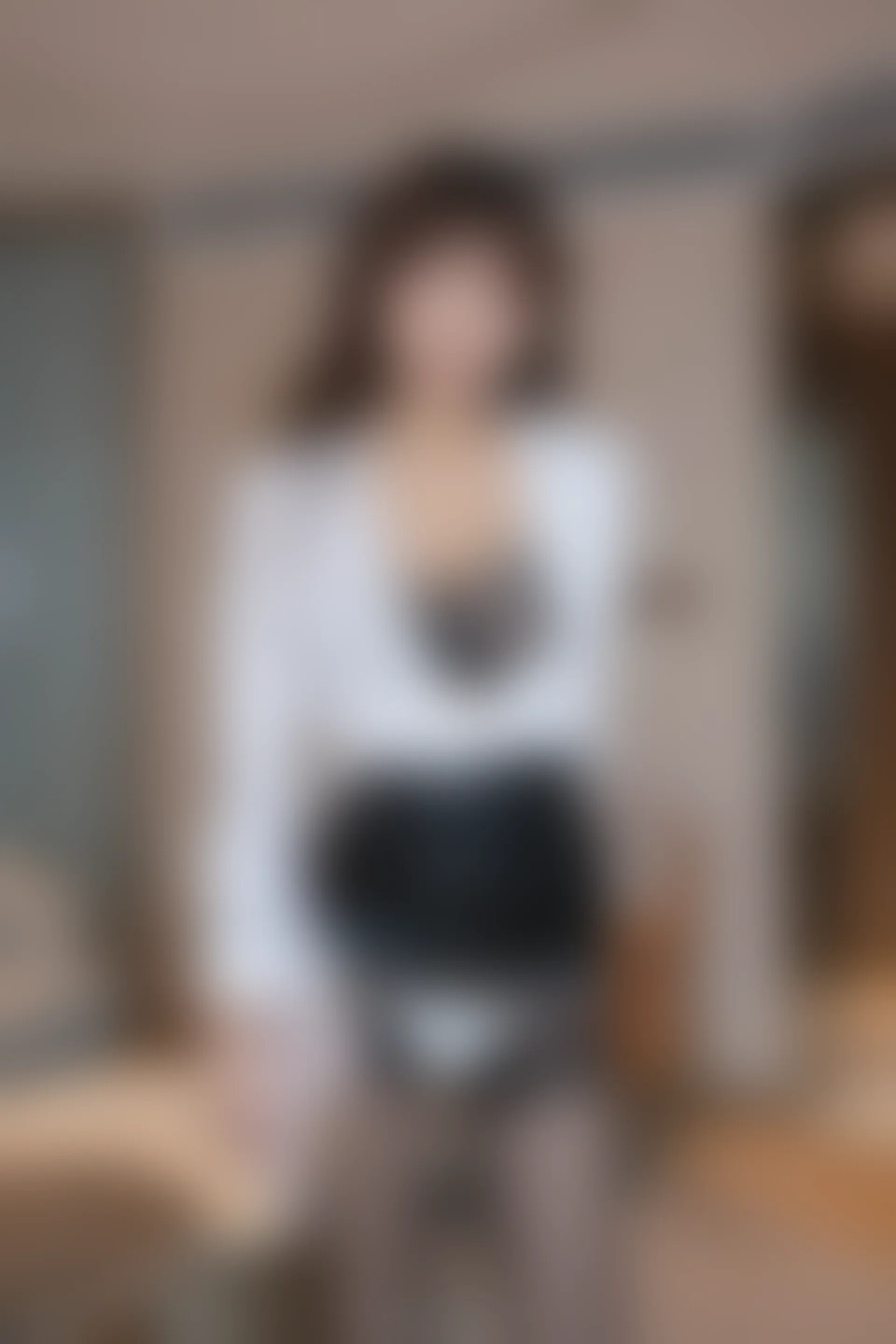 XiuRen秀人网 2021.10.14 No.4068 陆萱萱 黑丝皮裙[84+1P／795MB]