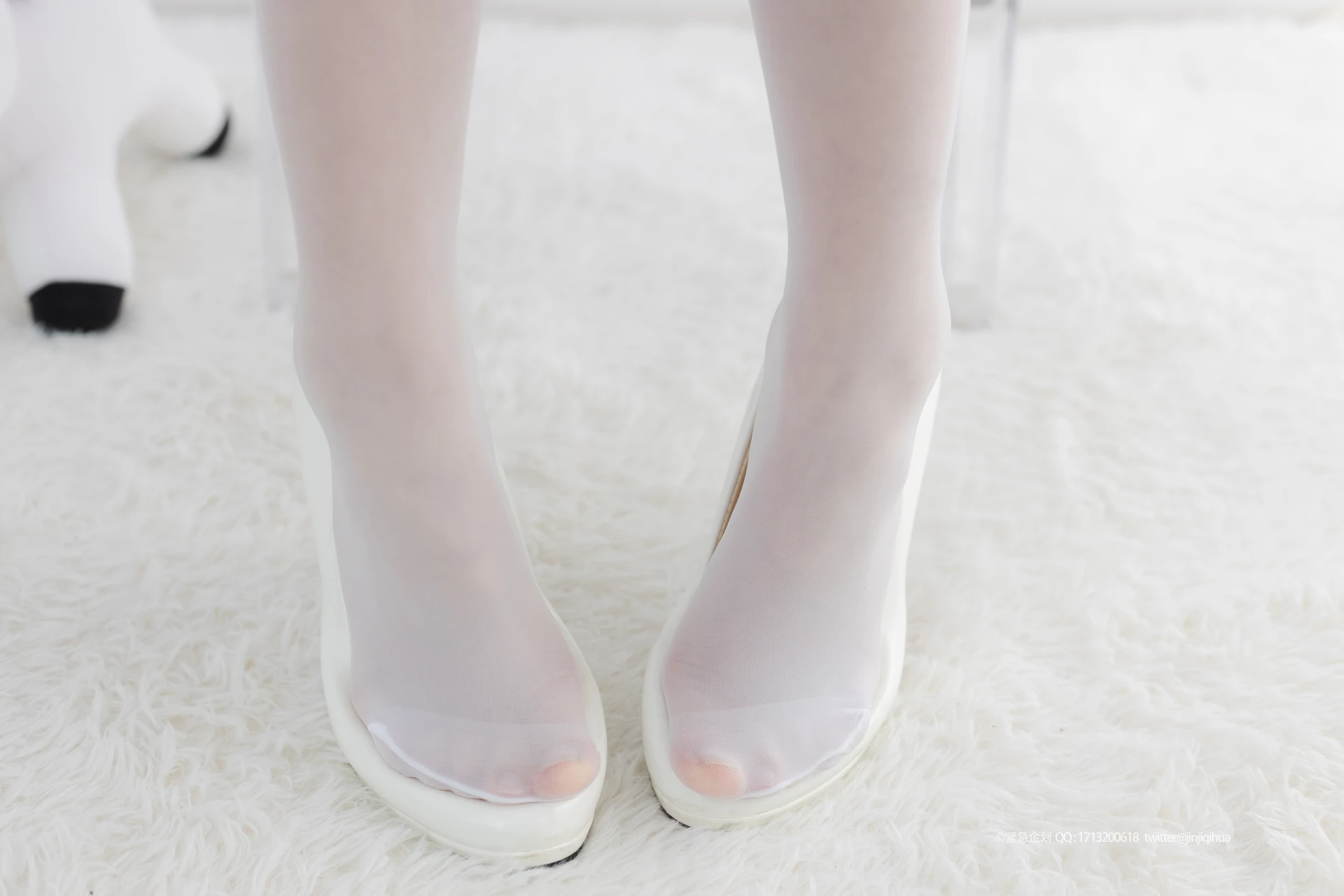 紧急企划 VOL.009 [88P1V-1.38G] 一只喵喵梓COS, 一只喵喵梓, 独角兽, 白丝, 紧急企划, 美腿, 美足