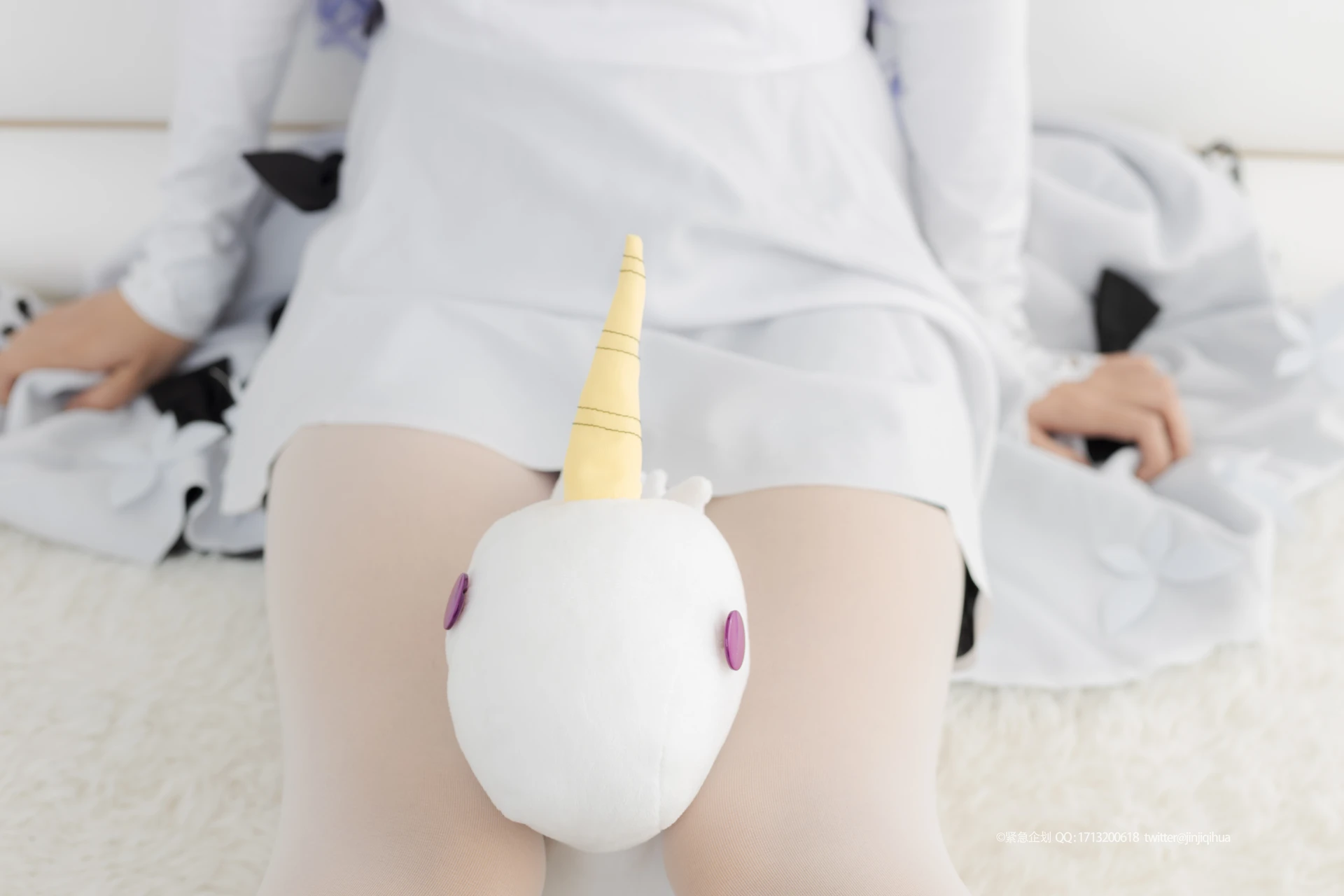 紧急企划 VOL.009 [88P1V-1.38G] 一只喵喵梓COS, 一只喵喵梓, 独角兽, 白丝, 紧急企划, 美腿, 美足