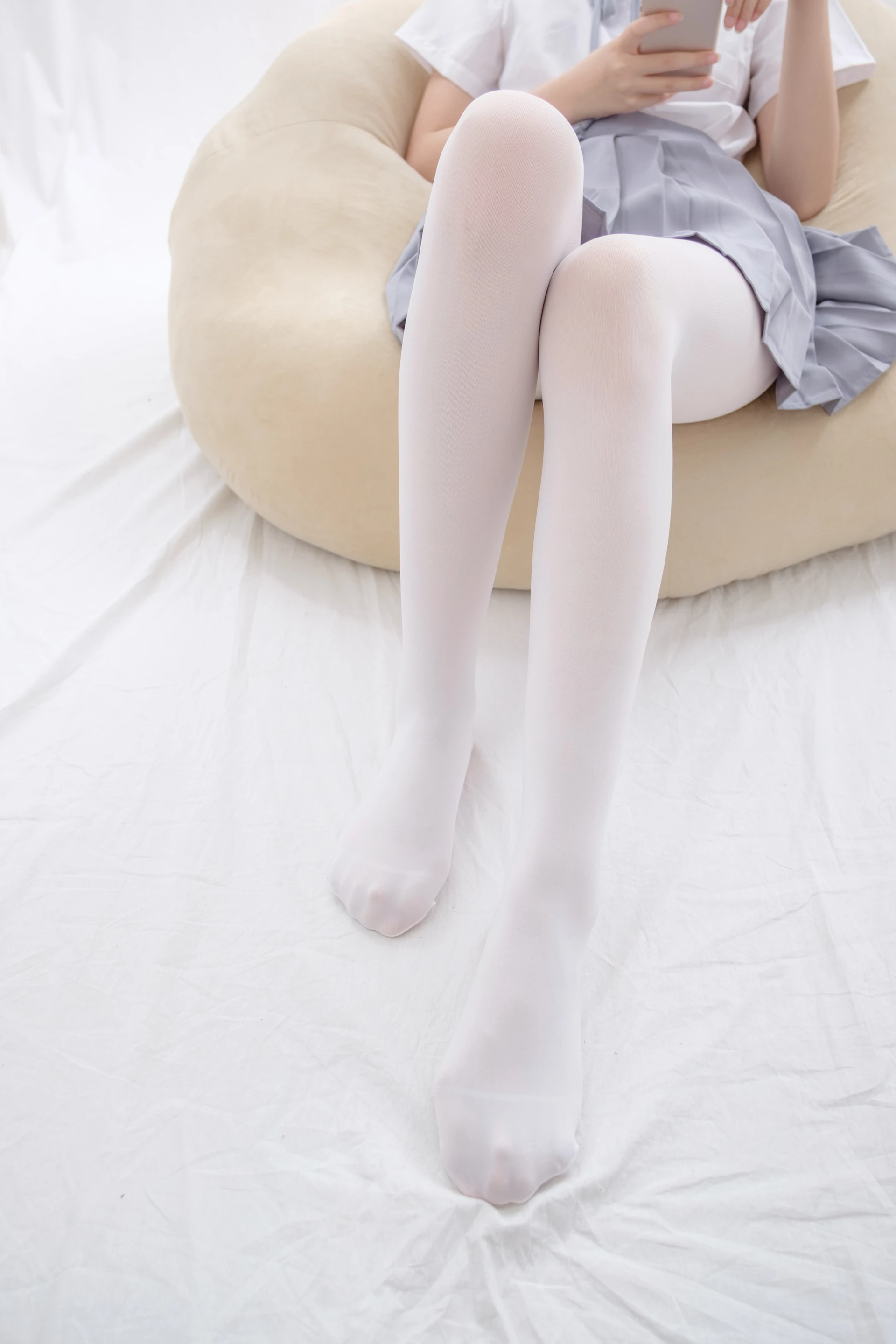 森萝财团 R15-025 [75P-314M]学生装, 森萝财团, 白丝, 美腿