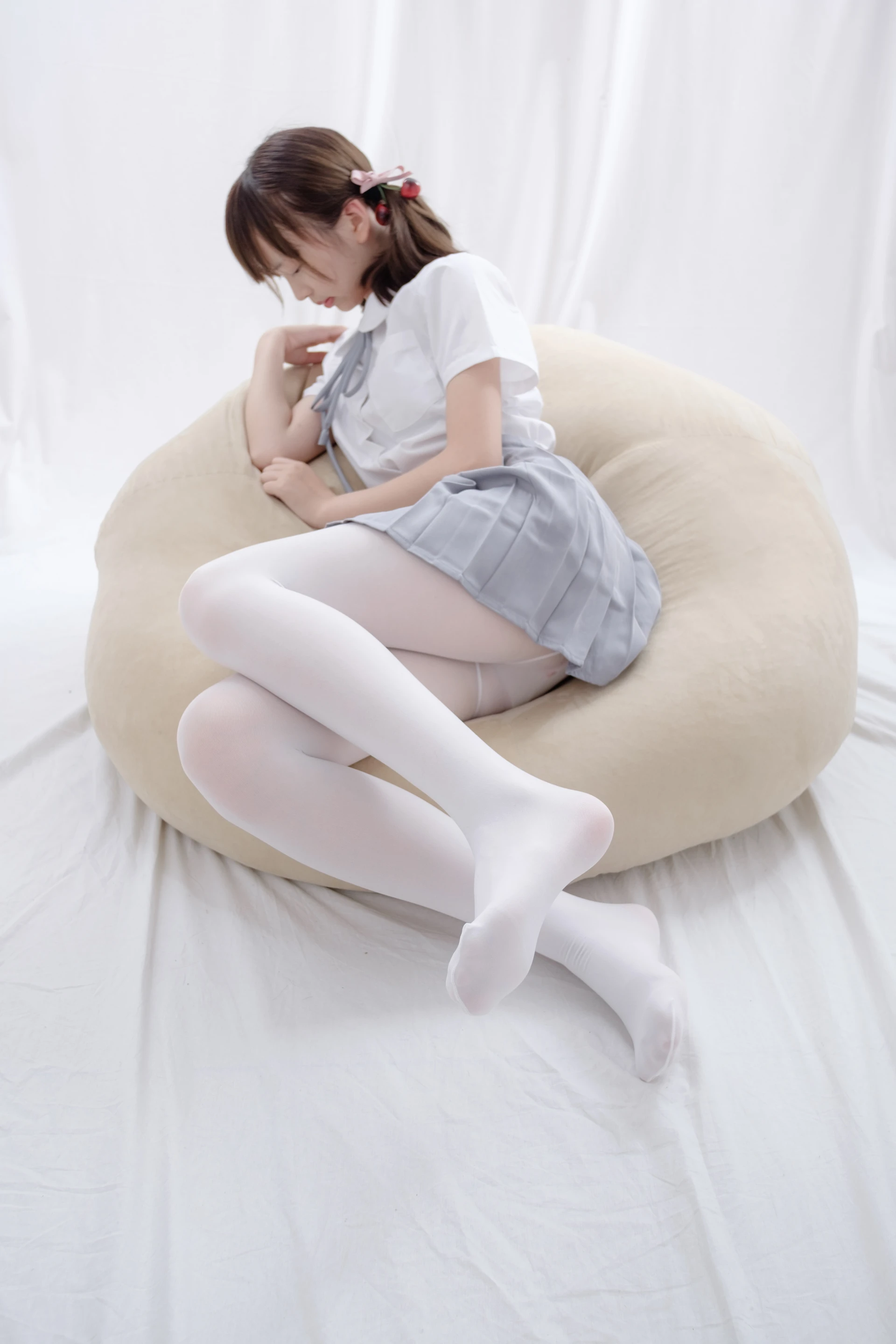 森萝财团 R15-025 [75P-314M]学生装, 森萝财团, 白丝, 美腿