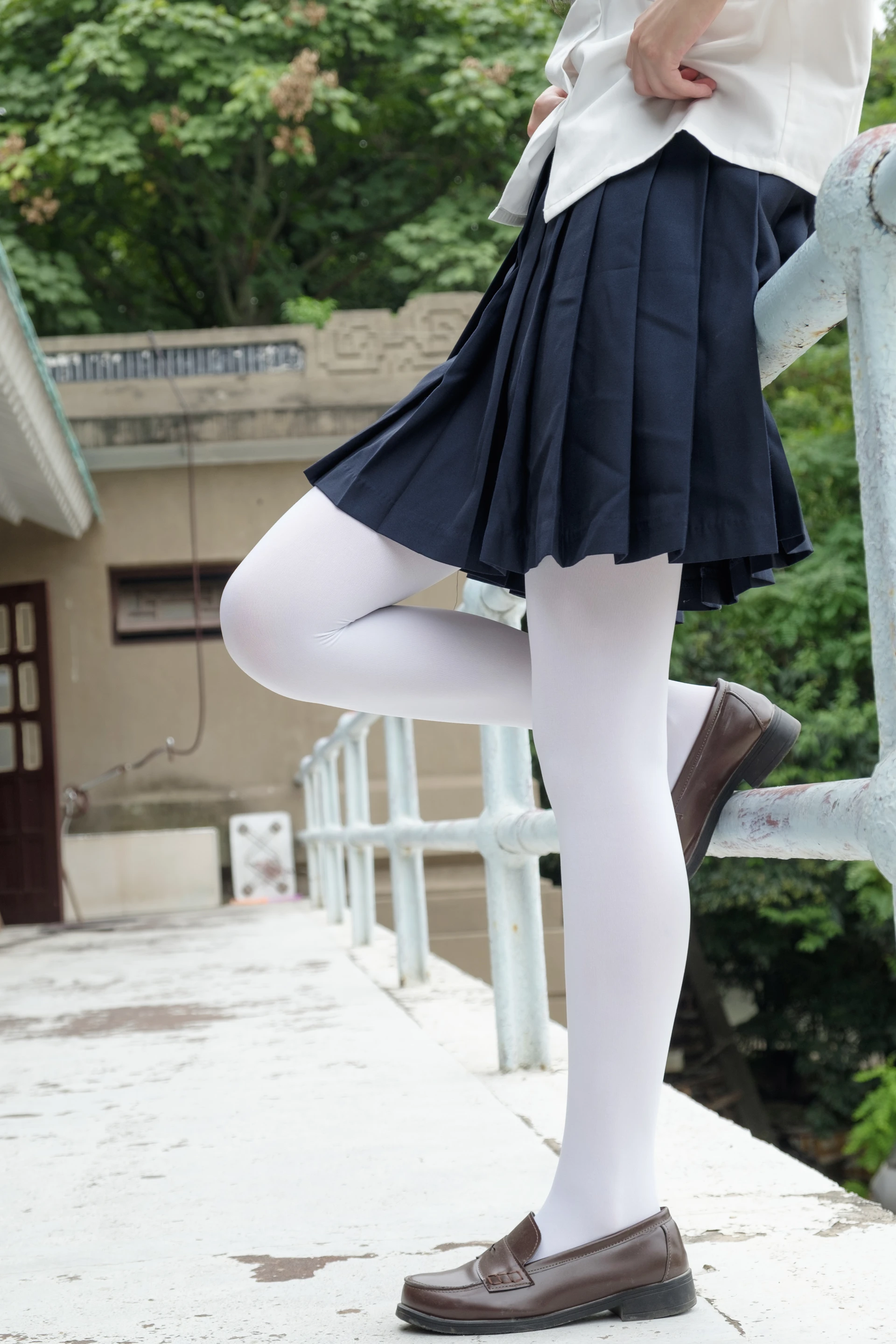 森萝财团 R15-034 [102P-694M]学生装, 森萝财团, 白丝, 美腿