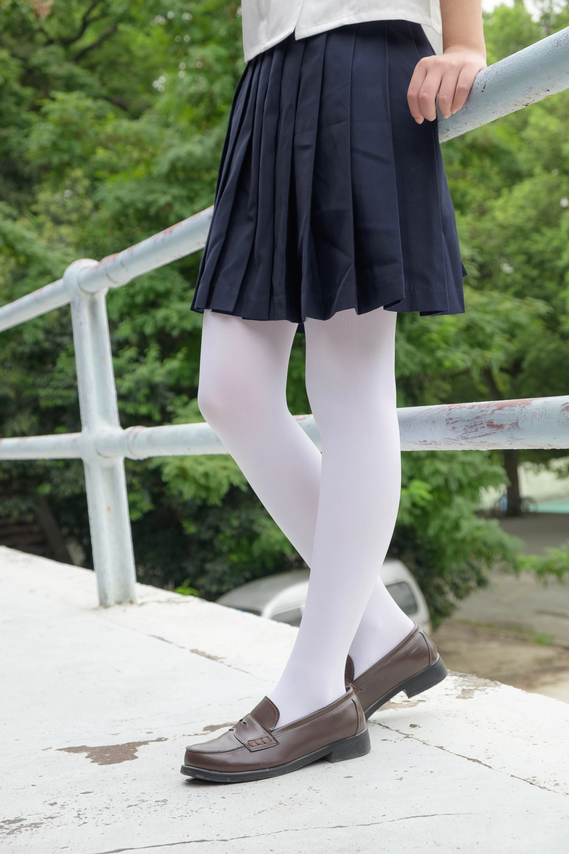 森萝财团 R15-034 [102P-694M]学生装, 森萝财团, 白丝, 美腿