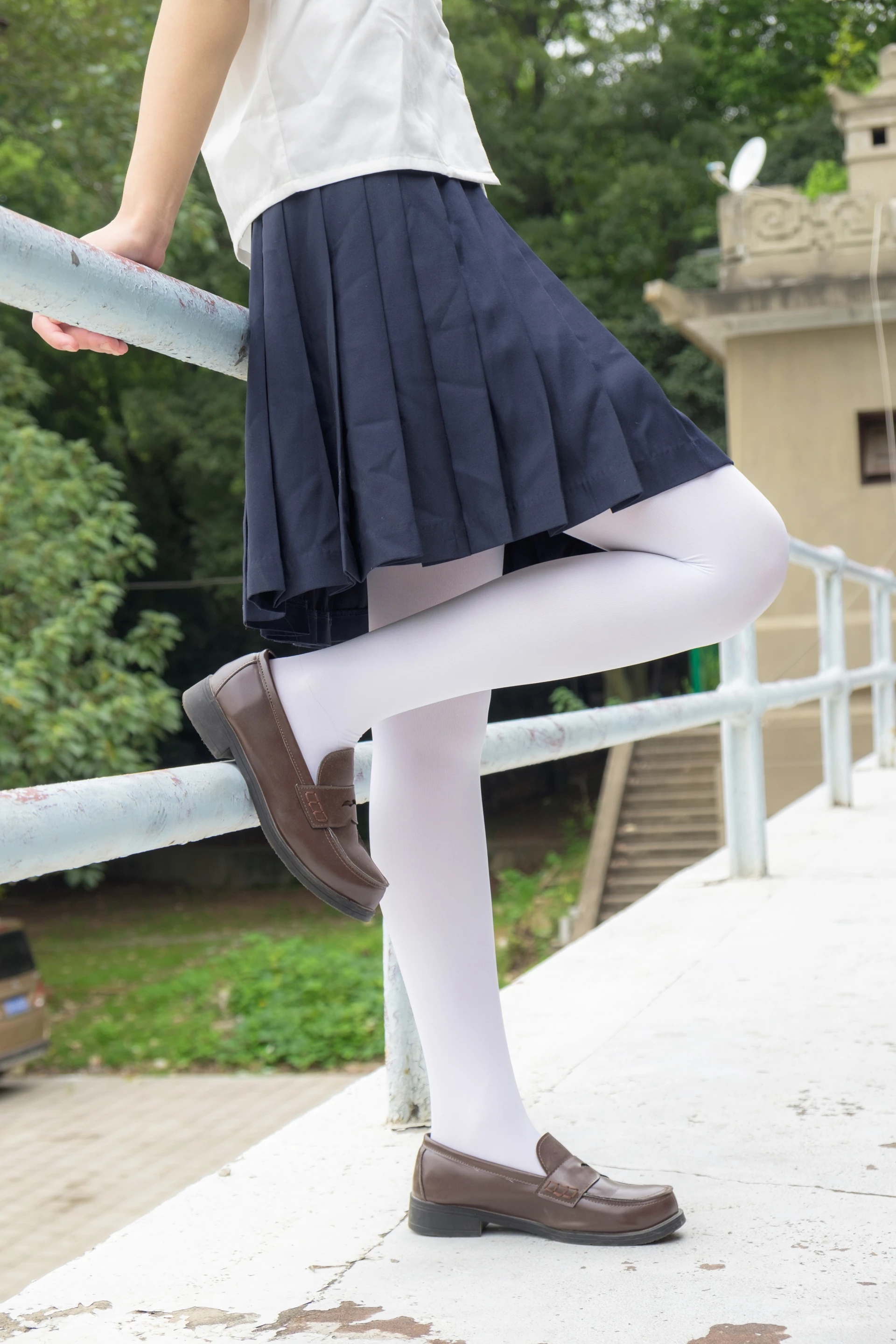 森萝财团 R15-034 [102P-694M]学生装, 森萝财团, 白丝, 美腿