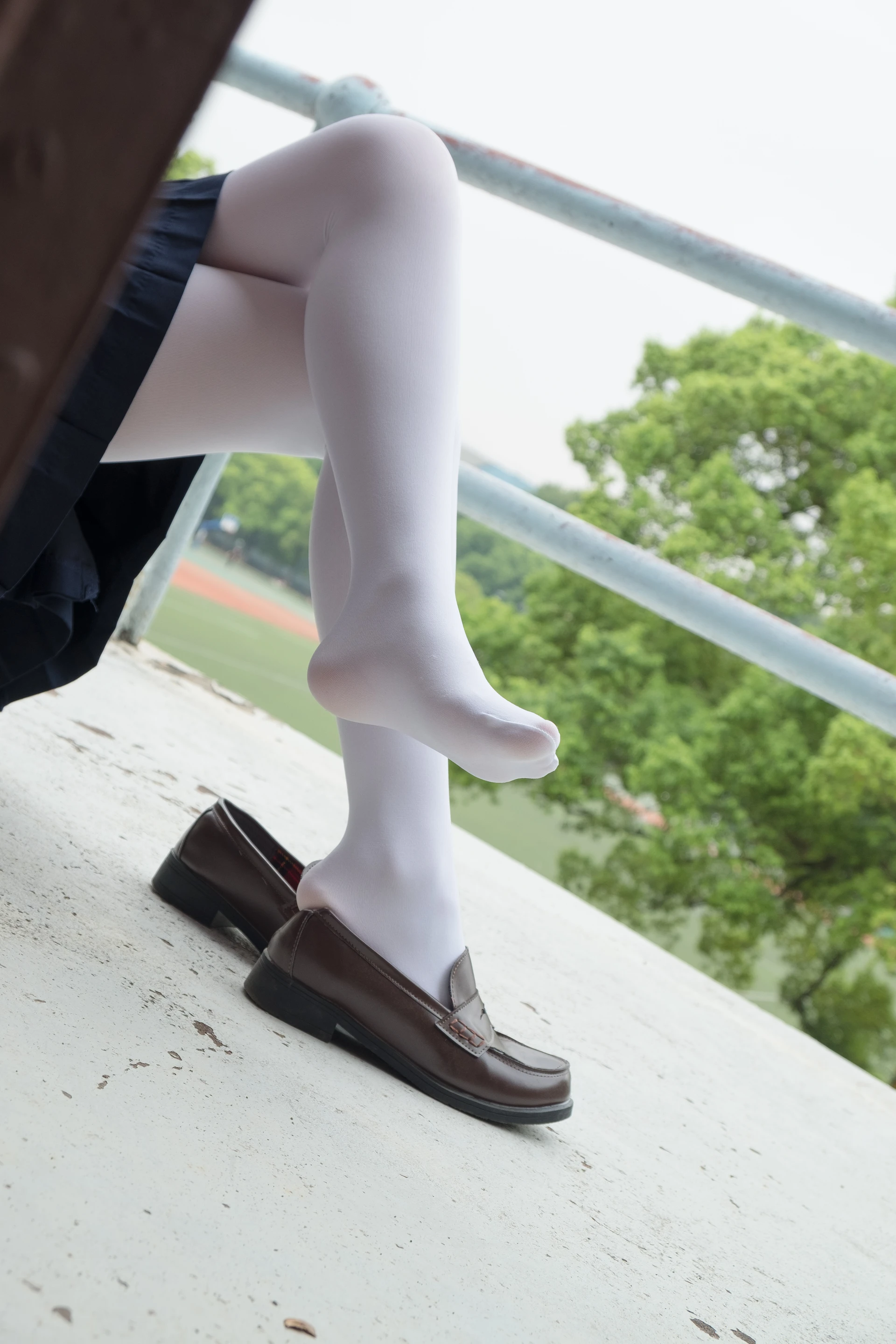 森萝财团 R15-034 [102P-694M]学生装, 森萝财团, 白丝, 美腿