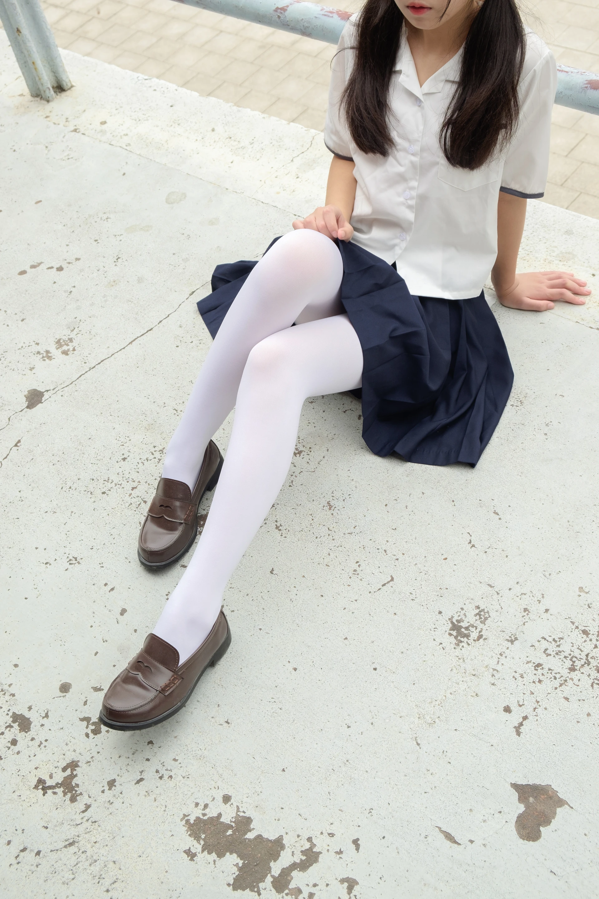 森萝财团 R15-034 [102P-694M]学生装, 森萝财团, 白丝, 美腿
