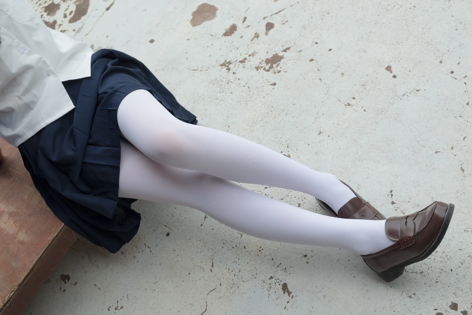 森萝财团 R15-034 [102P-694M]学生装, 森萝财团, 白丝, 美腿