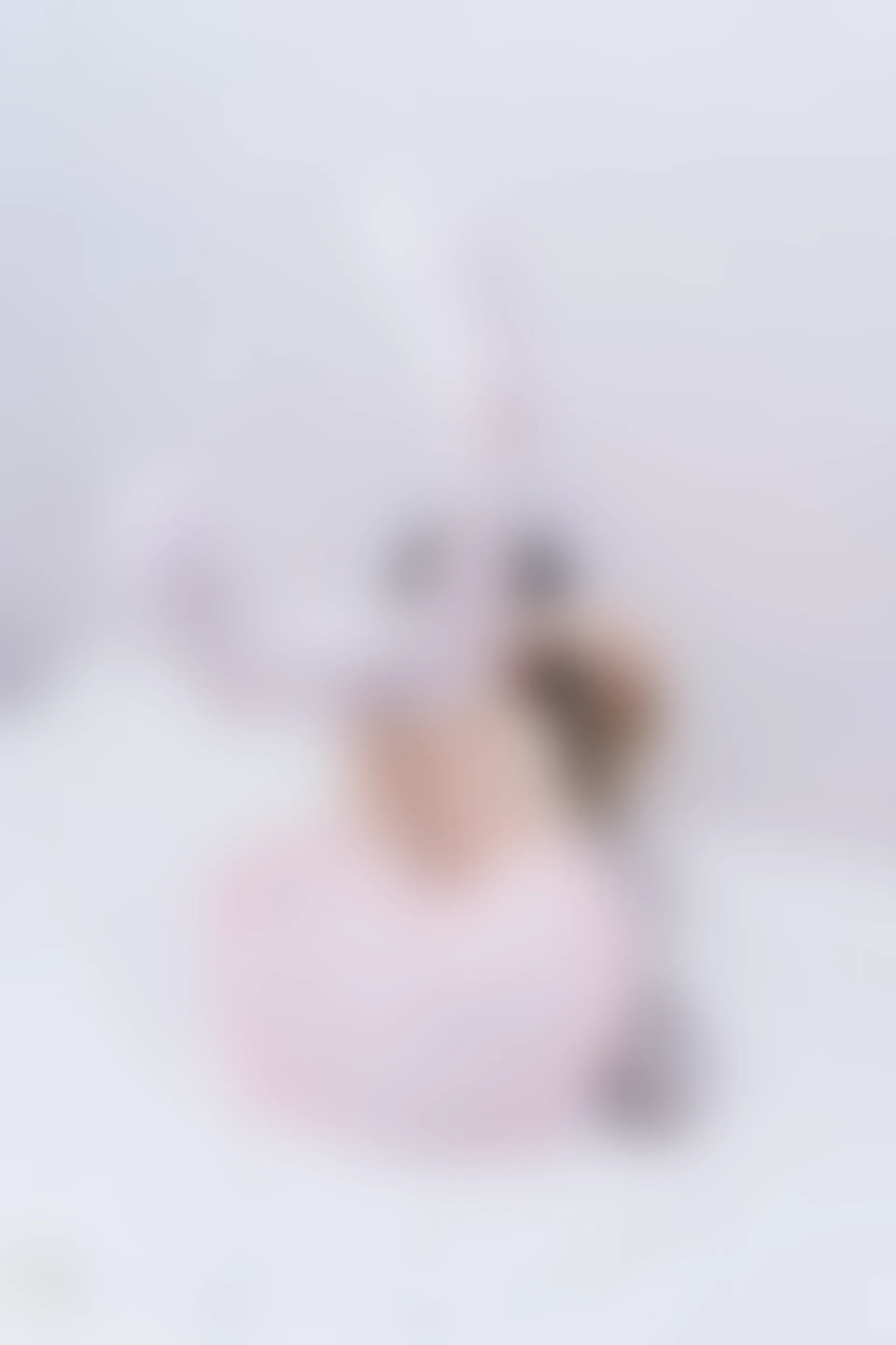 C11.001 床上的白丝 [40P-262MB]