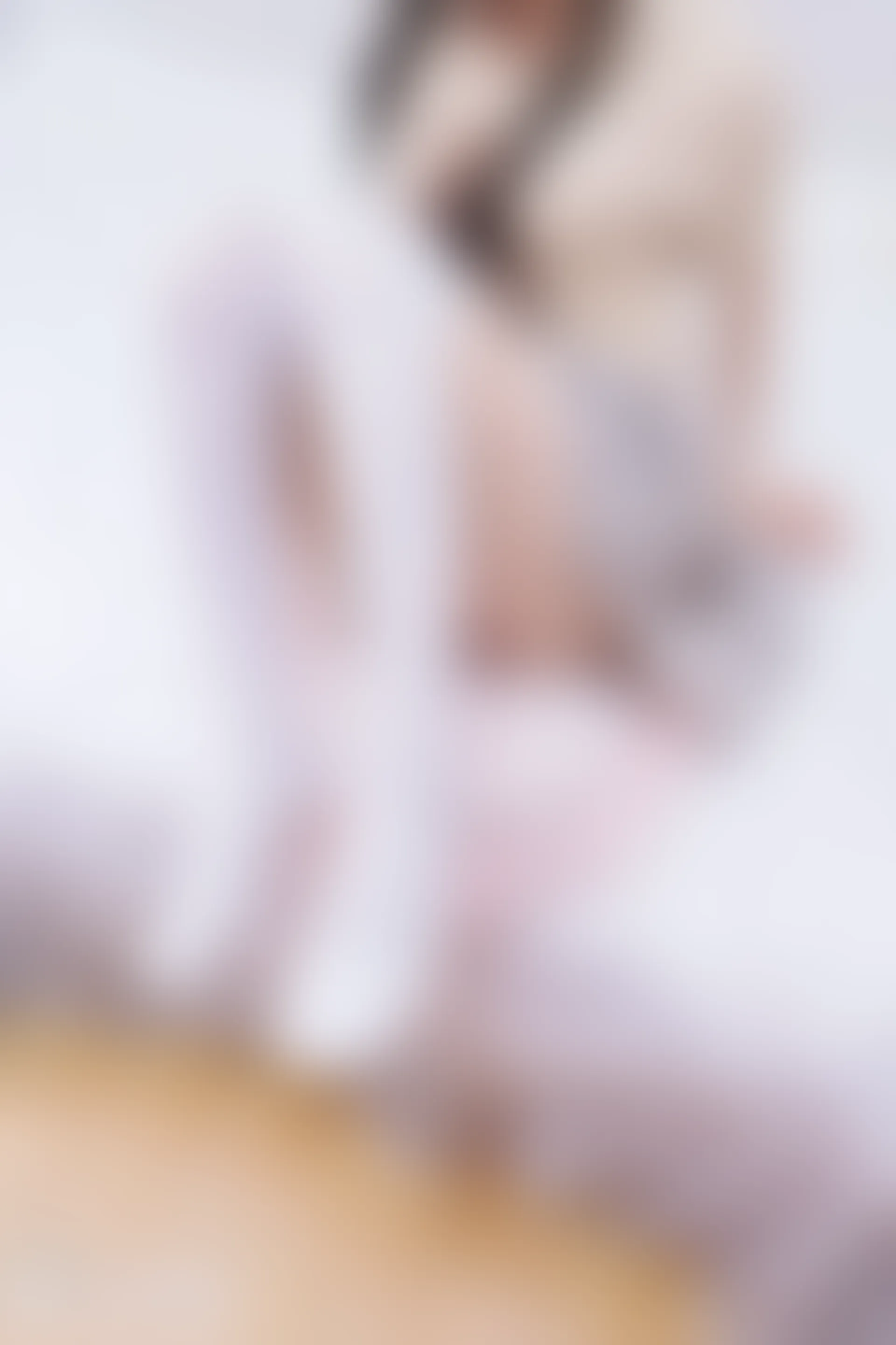 C11.001 床上的白丝 [40P-262MB]