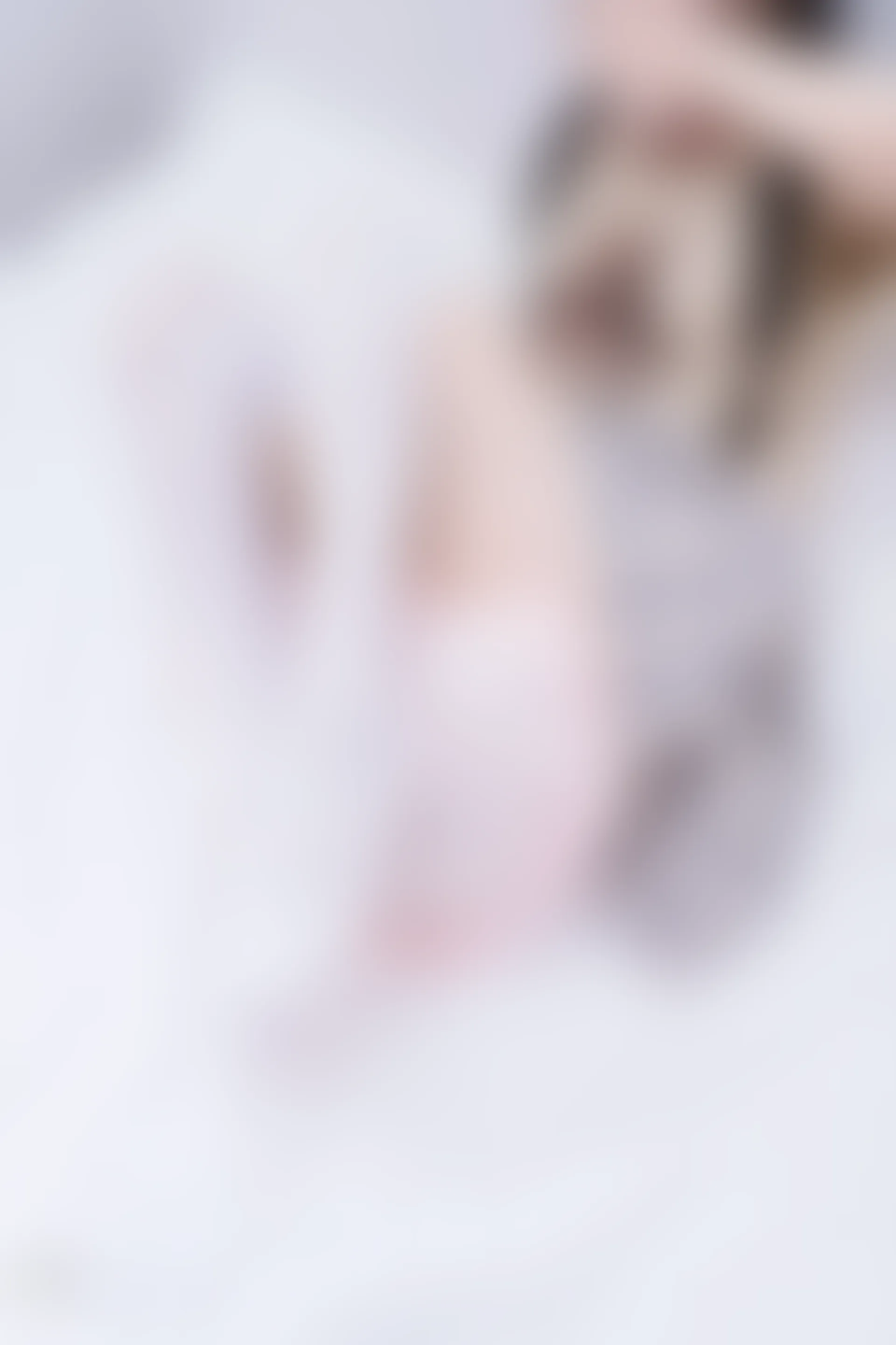 C11.001 床上的白丝 [40P-262MB]