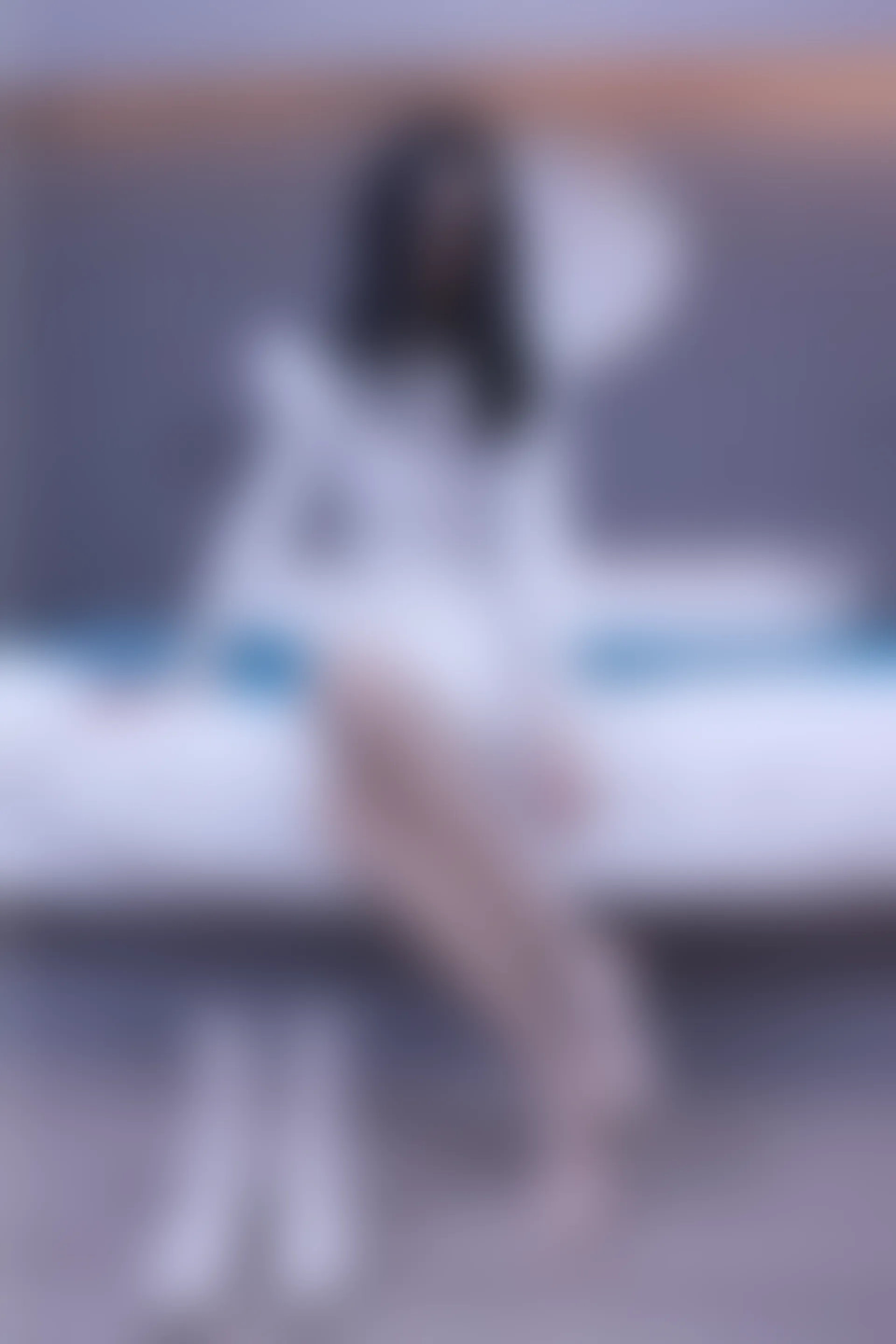 初夏女神 NO.010 依依 2022款白色毛领连衣裙搭白色短靴[147P+1V／5.55GB]