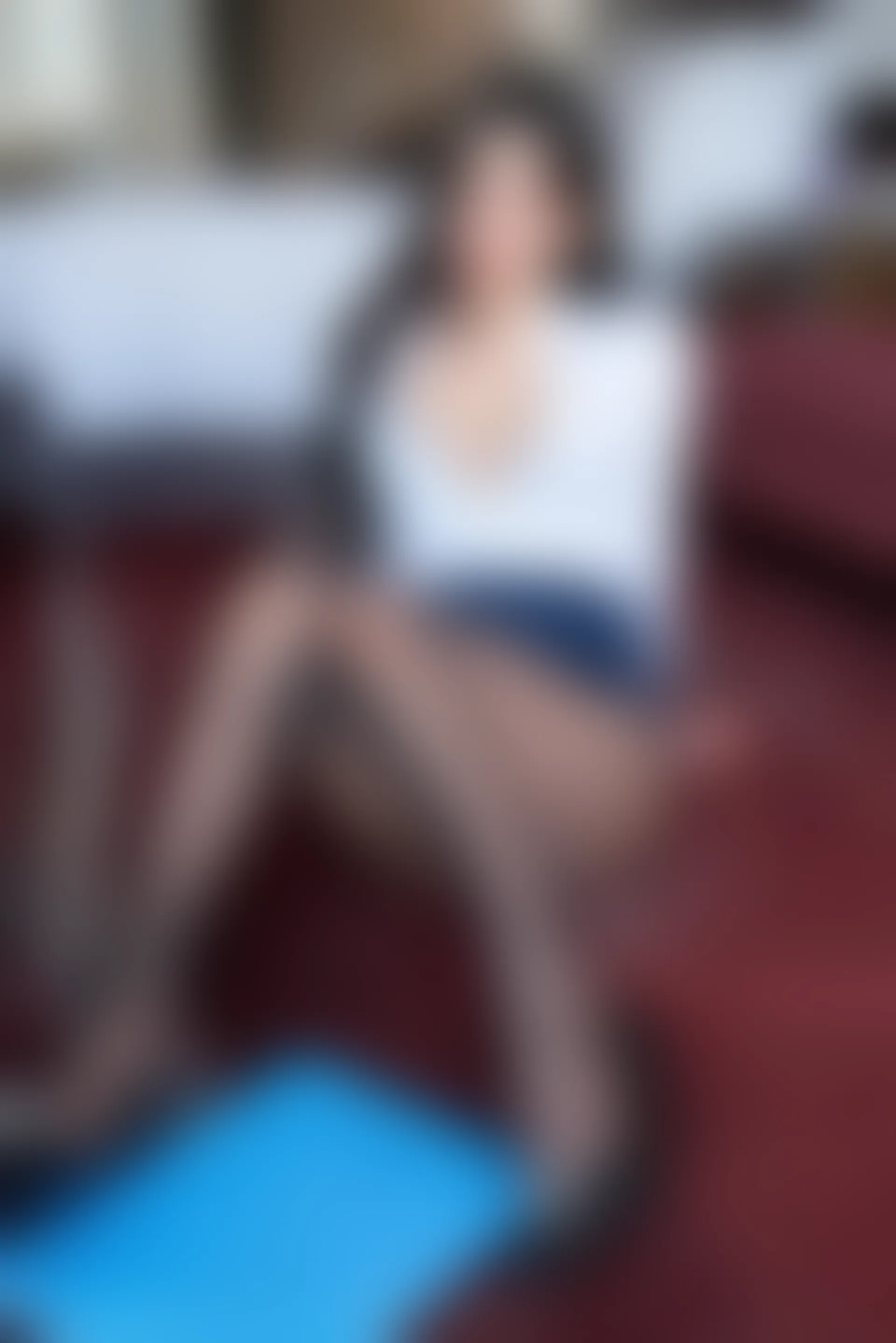 XiuRen秀人网 2022.03.11 No.4708 周于希Sally 黑丝美腿[83+1P 777MB]