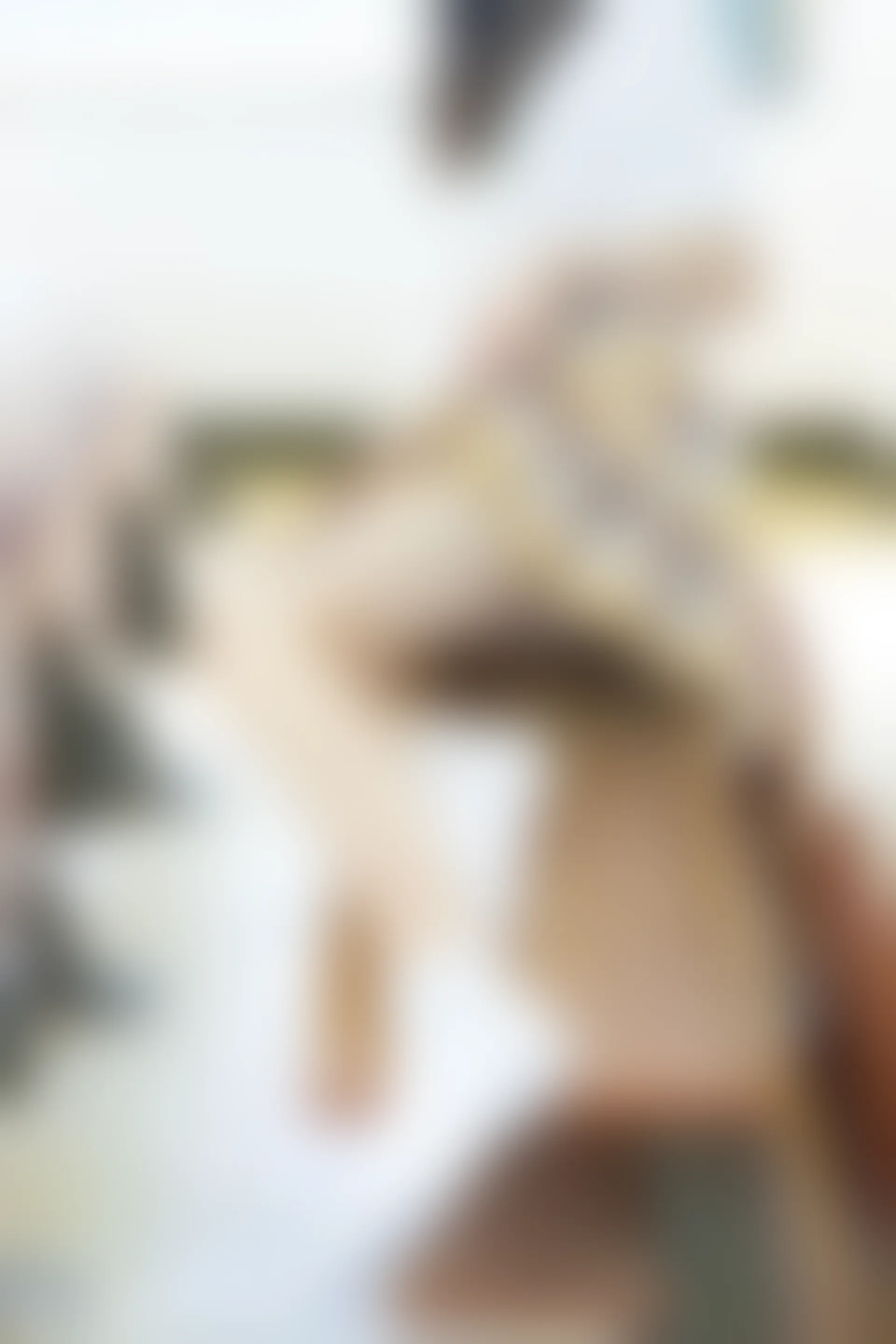 C25.008 制服果腿女孩 [40P-344MB]