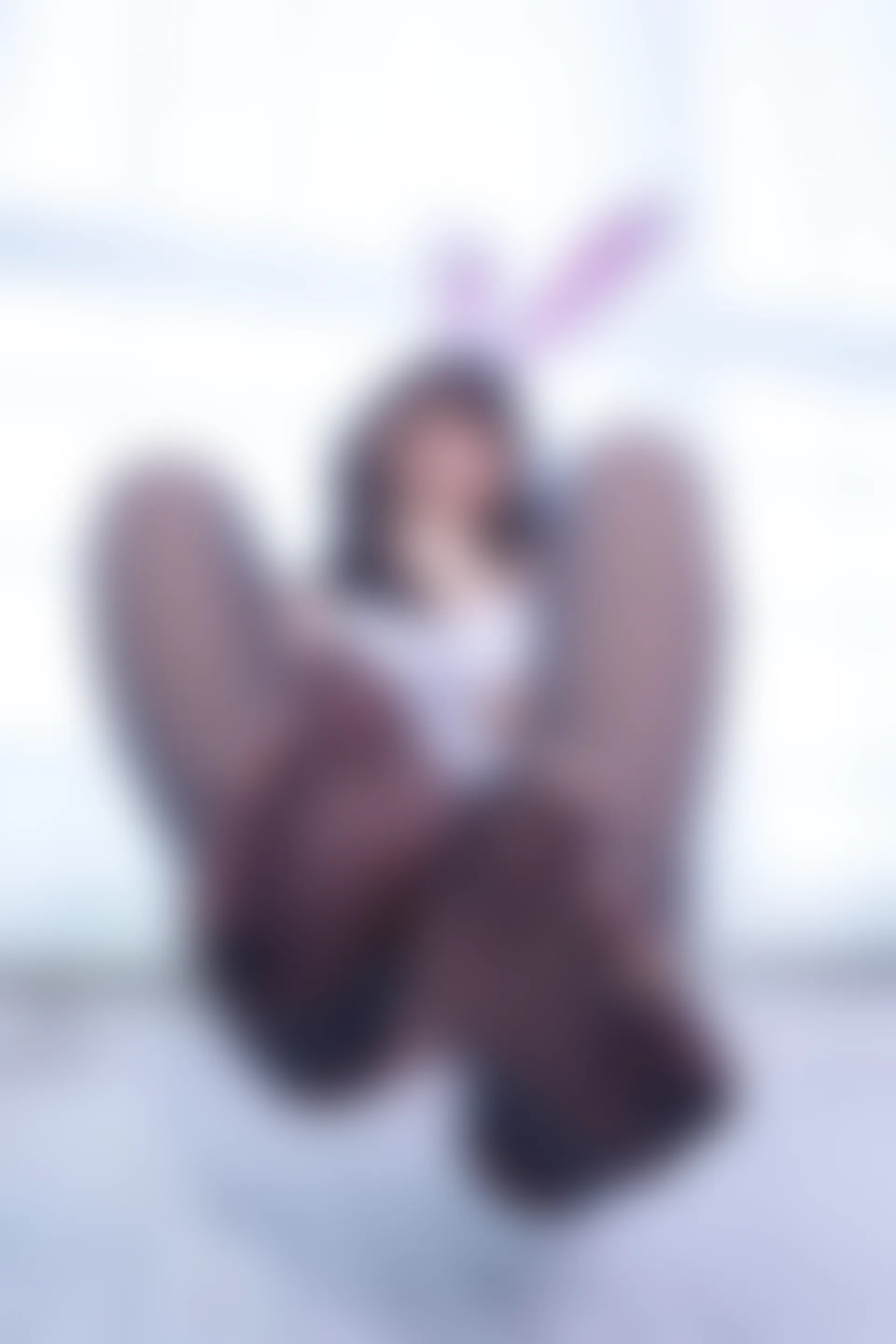 神楽坂真冬 第三季 序号33：兔女郎与钢管《バニーバブル》 [150P2V-825MB]标签：兔女郎, 内衣, 双马尾, 白丝, 神楽坂真冬, 美腿, 美足, 高跟鞋, 黑丝