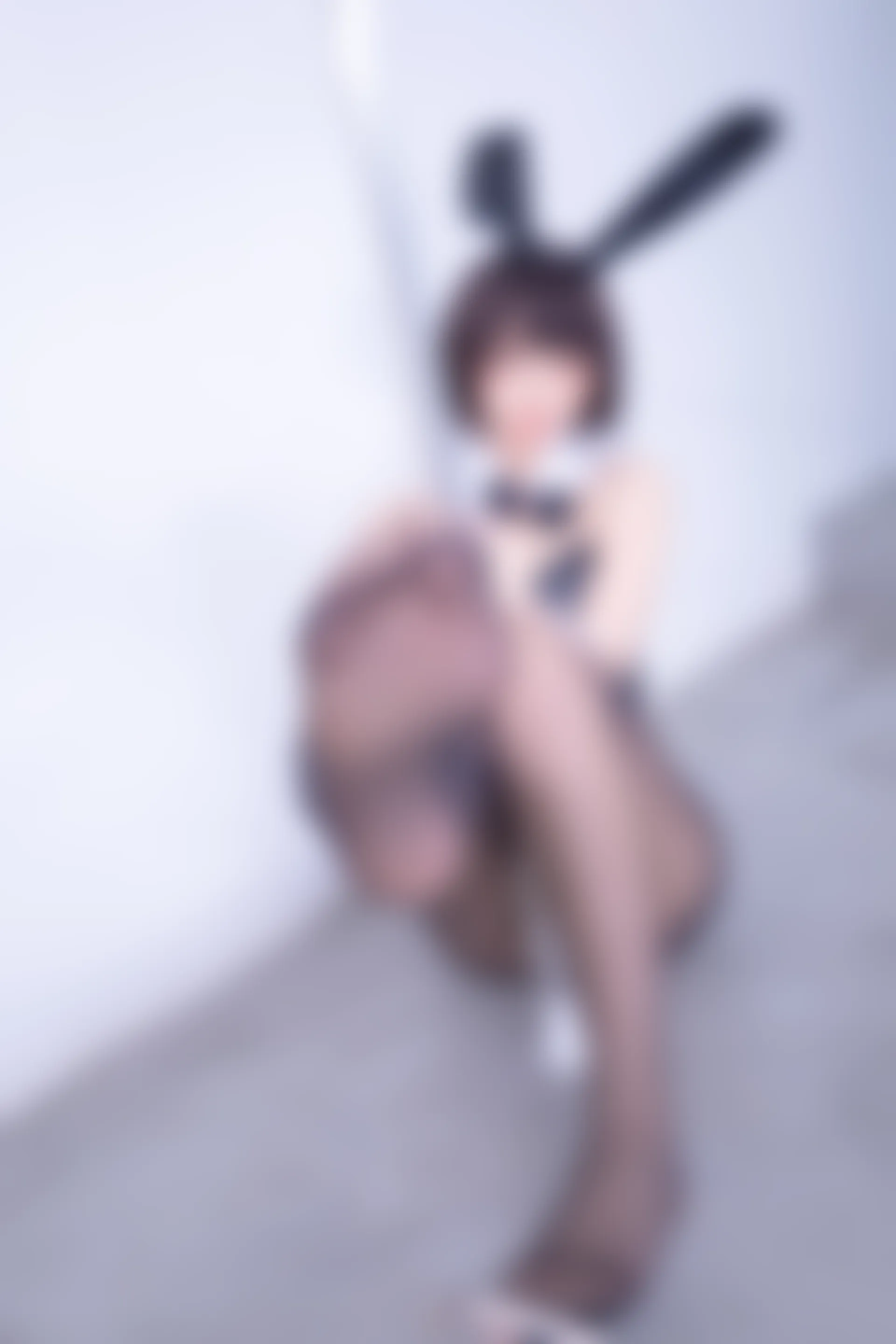 神楽坂真冬 第三季 序号33：兔女郎与钢管《バニーバブル》 [150P2V-825MB]标签：兔女郎, 内衣, 双马尾, 白丝, 神楽坂真冬, 美腿, 美足, 高跟鞋, 黑丝